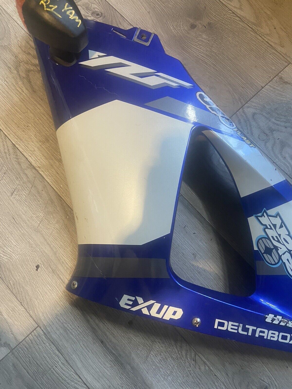 00 01 YAMAHA R1 YZF R1 LEFT FAIRING LEFT MID FAIRING