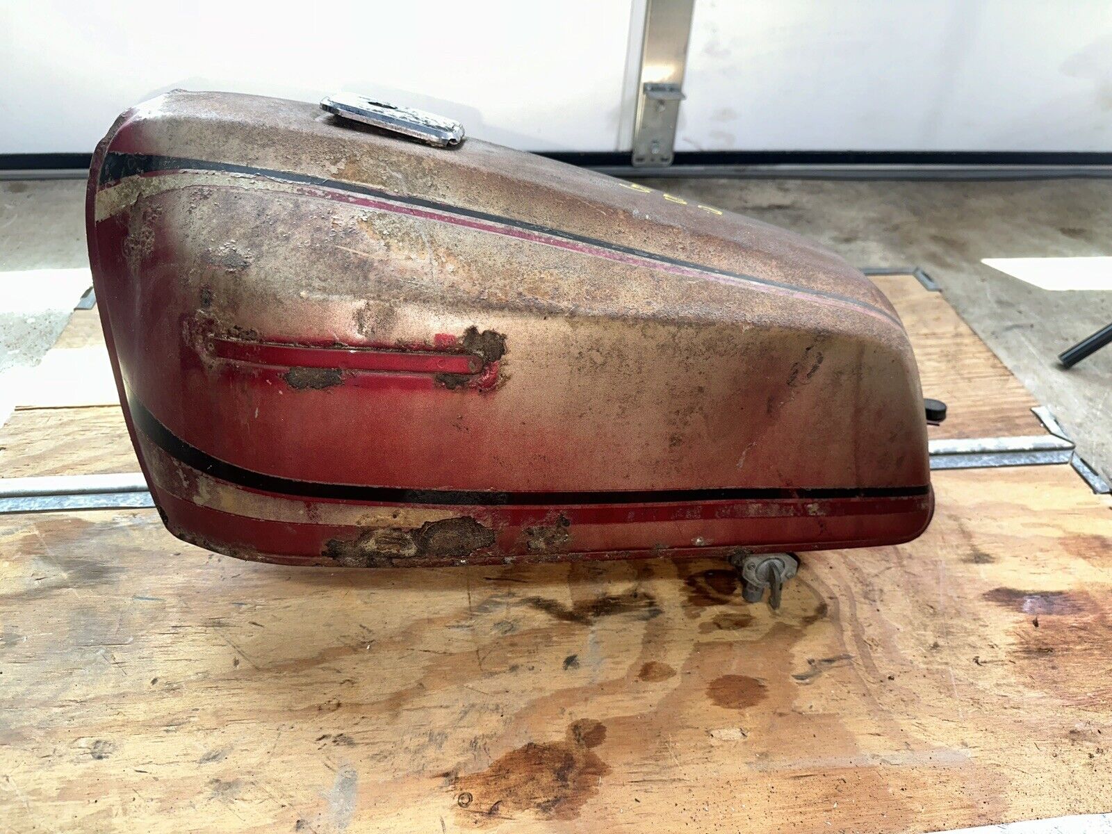 1981 Kawasaki GPZ 550 Gas Tank Fuel Tank