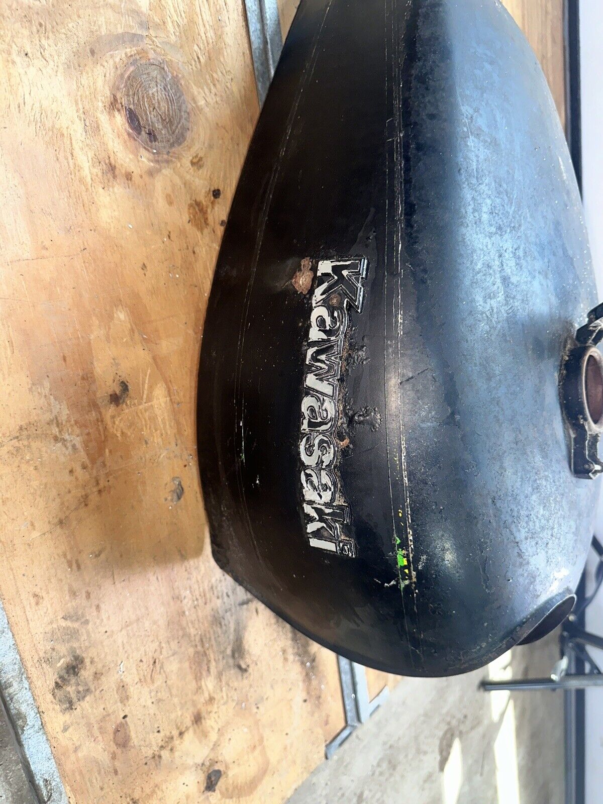 1976 to 1977 Kawasaki KZ650B Gas Tank