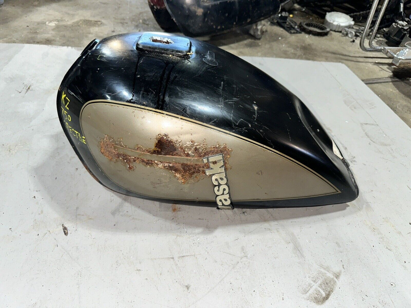 1982 Kawasaki KZ750 KZ750N Specter Gas Tank