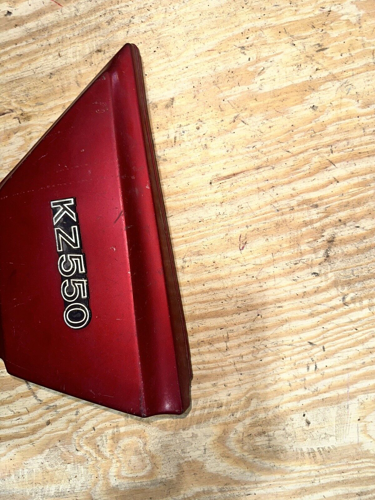 1982 Kawasaki KZ550A KZ550 Right Side Cover With Emblem 1980-1983 80 81 82 83