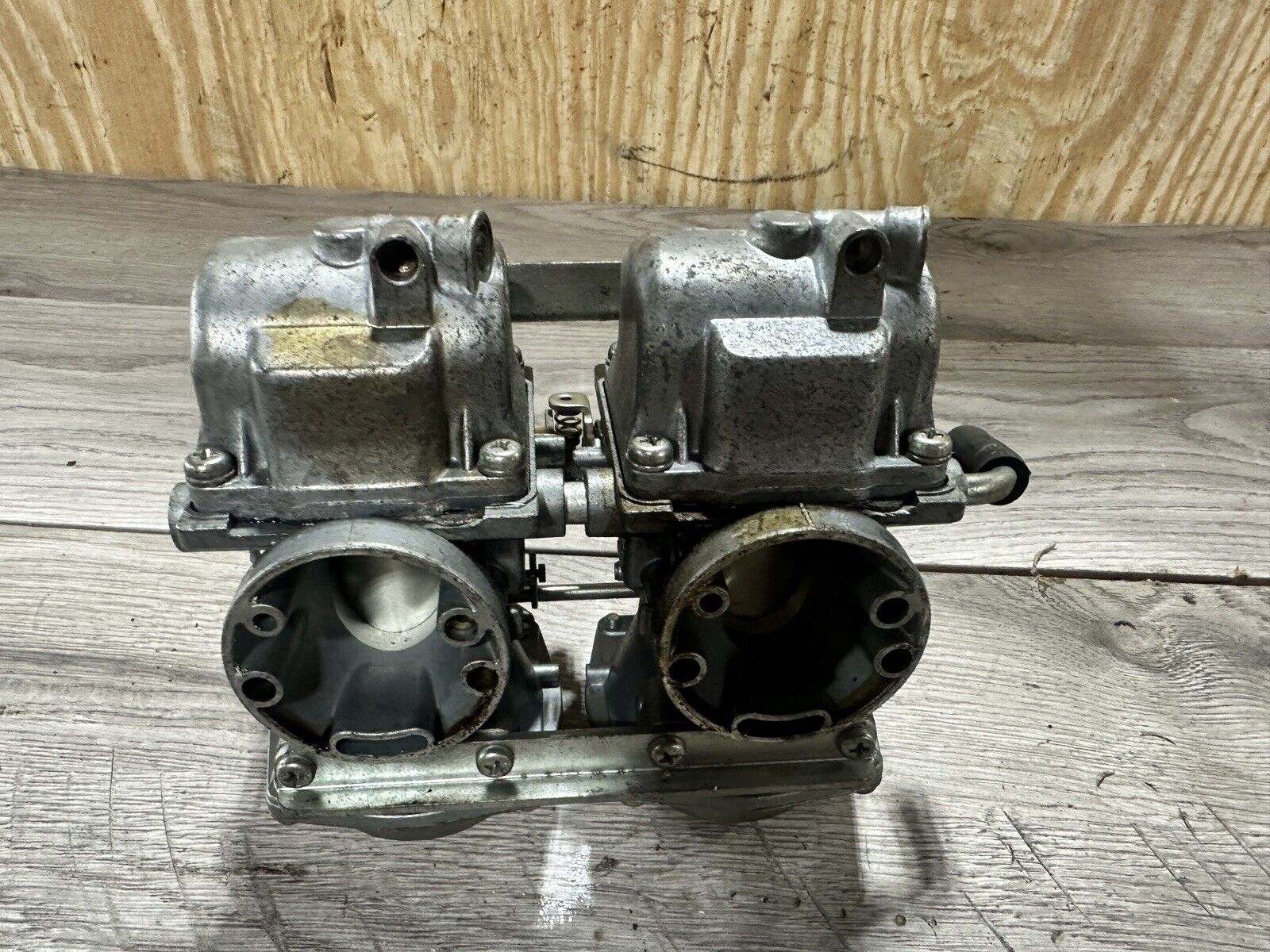 1983 YAMAHA XS400  XS400 OEM CARBURETORS CARBS GENUINE