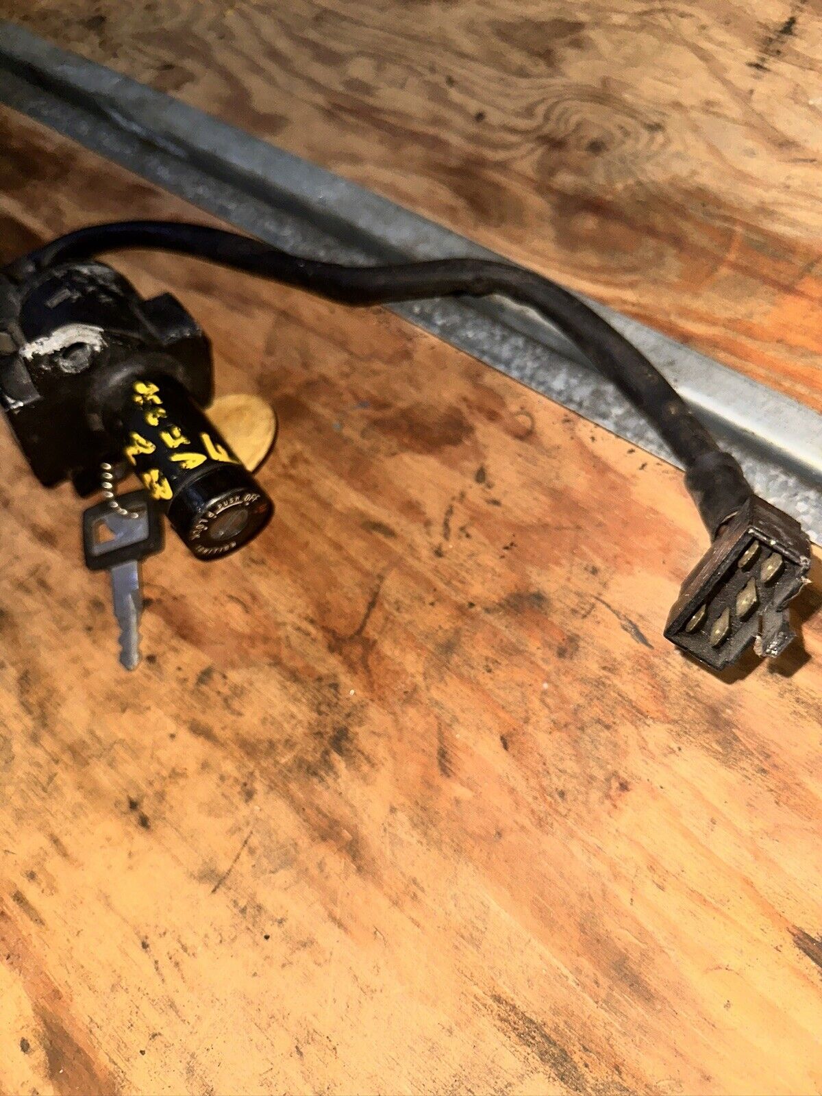 82 Honda vf 750f ignition switch With Key