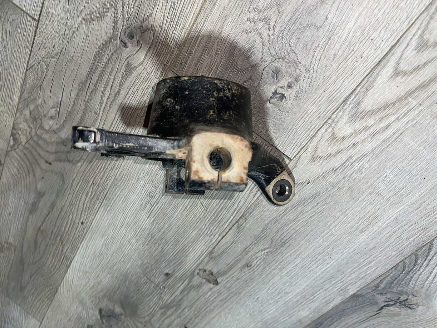 Polaris General 1000 EPS 18 Knuckle Left Front 5139093