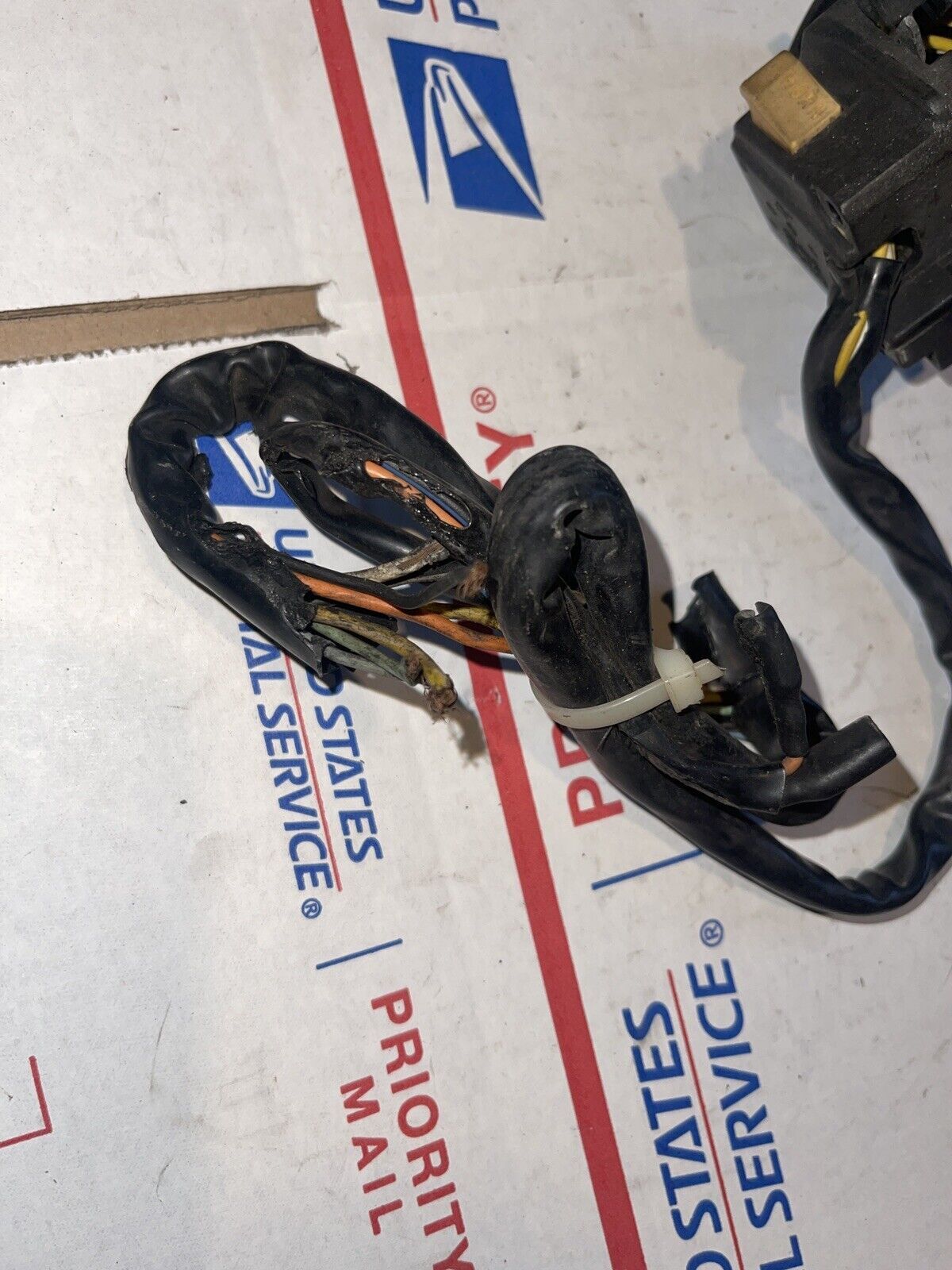 Left Side Handlebar Switch 86-90 GSXR750 High/Low Turn Signal Pod 86-90 GSXR1100