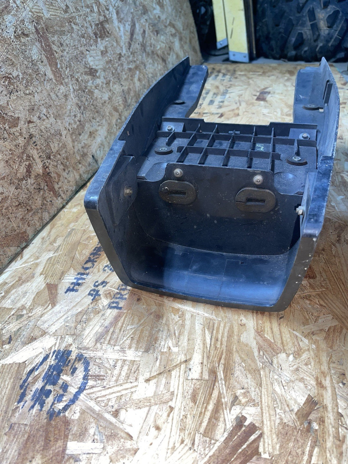 1980 Kawasaki KZ750 KZ1000 Rear Tail Cowl Fairing 39012-1002