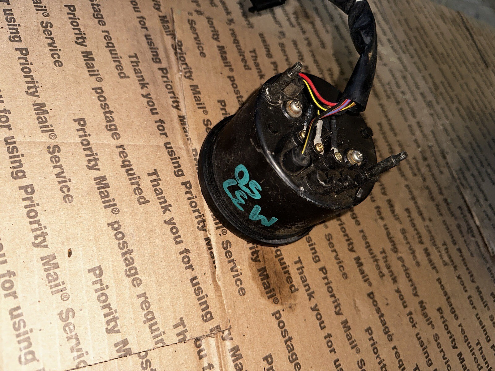 94 KAWASAKI ZX7 ZX 7 ZX7R  TACHOMETER