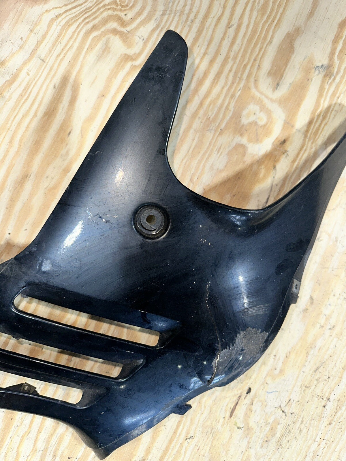 88-97 SUZUKI KATANA 600 GSX600F RIGHT LOWER BOTTOM BELLY SIDE FAIRING COWL 