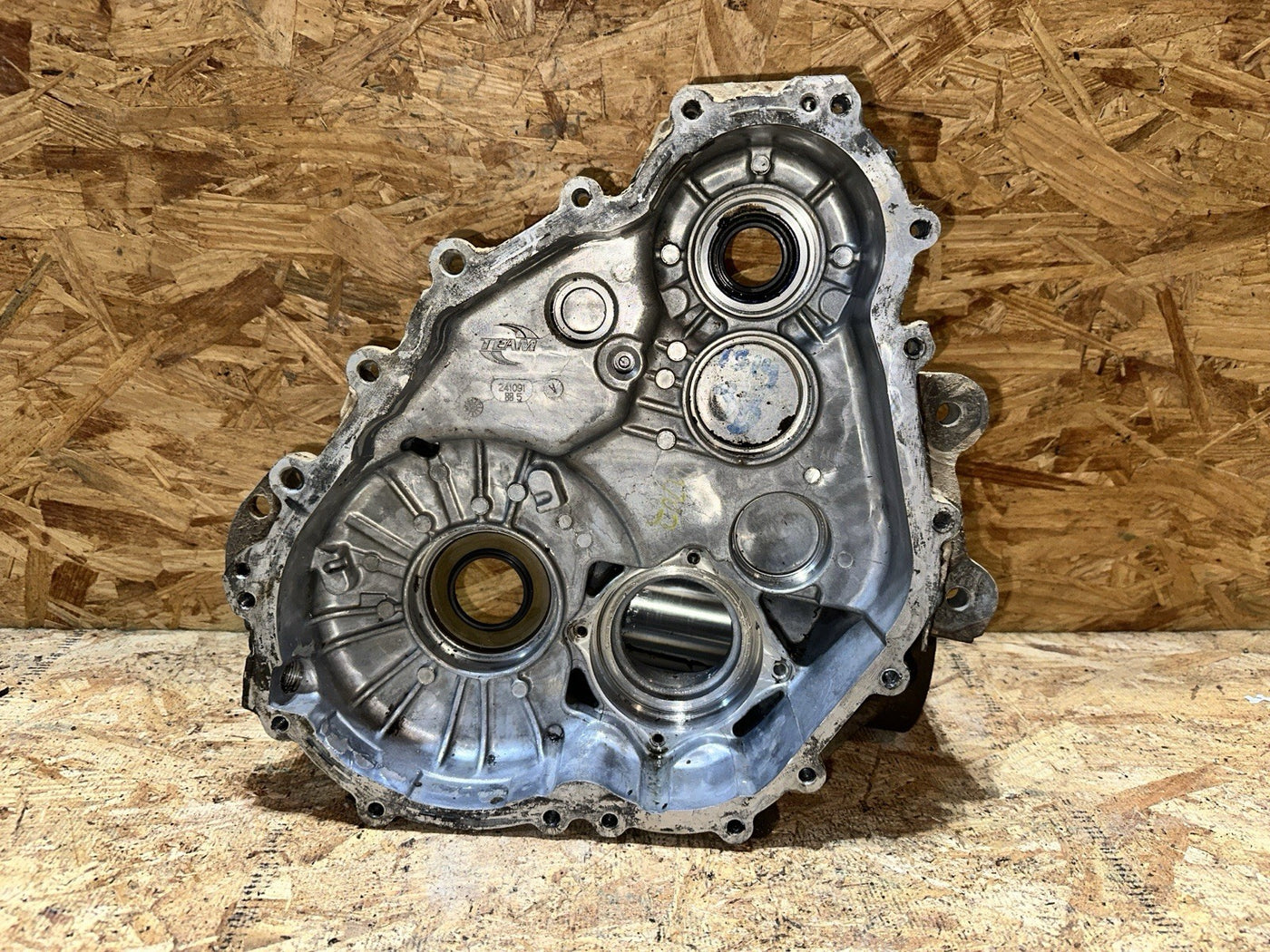 Polaris RZR XP 1000 20 HIGHLIFTER  left Transmission Gear Case Housing 3236544