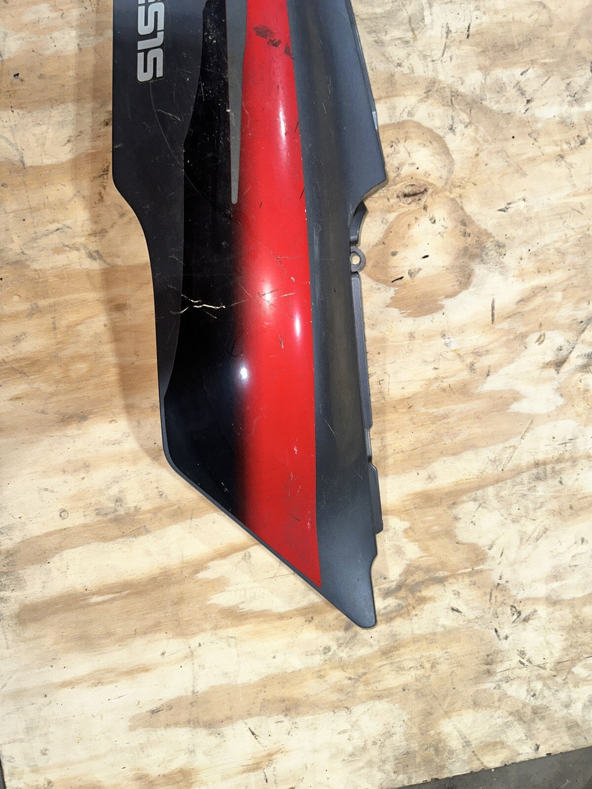 89-97 YAMAHA FZR600 RIGHT REAR BACK TAIL FAIRING COWL SHROUD