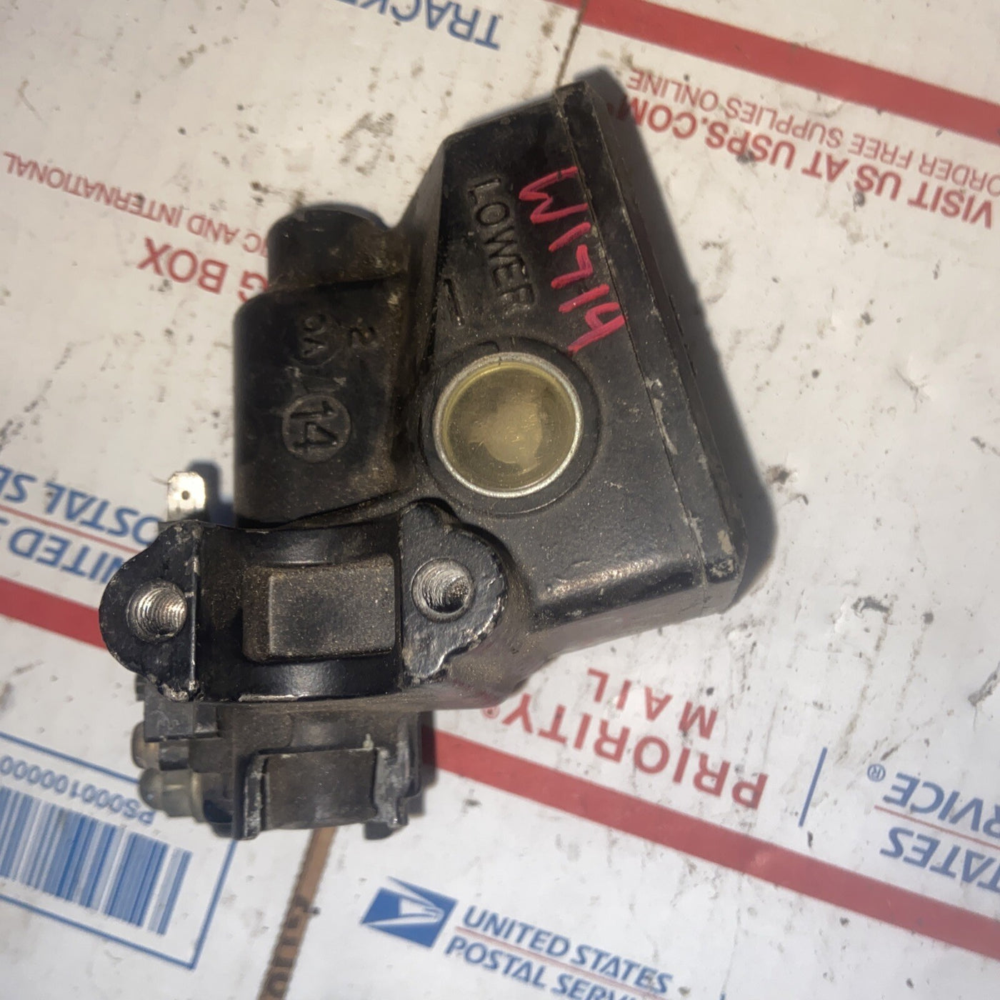1990 90-96 Honda CBR1000F Hurricane Handlebar Master Cylinder OEM