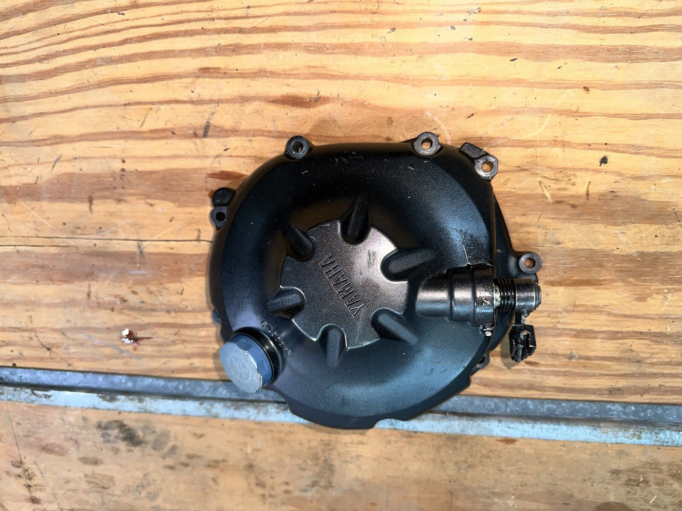 08-16 Yamaha Yzf R6 R6r Engine Clutch Cover