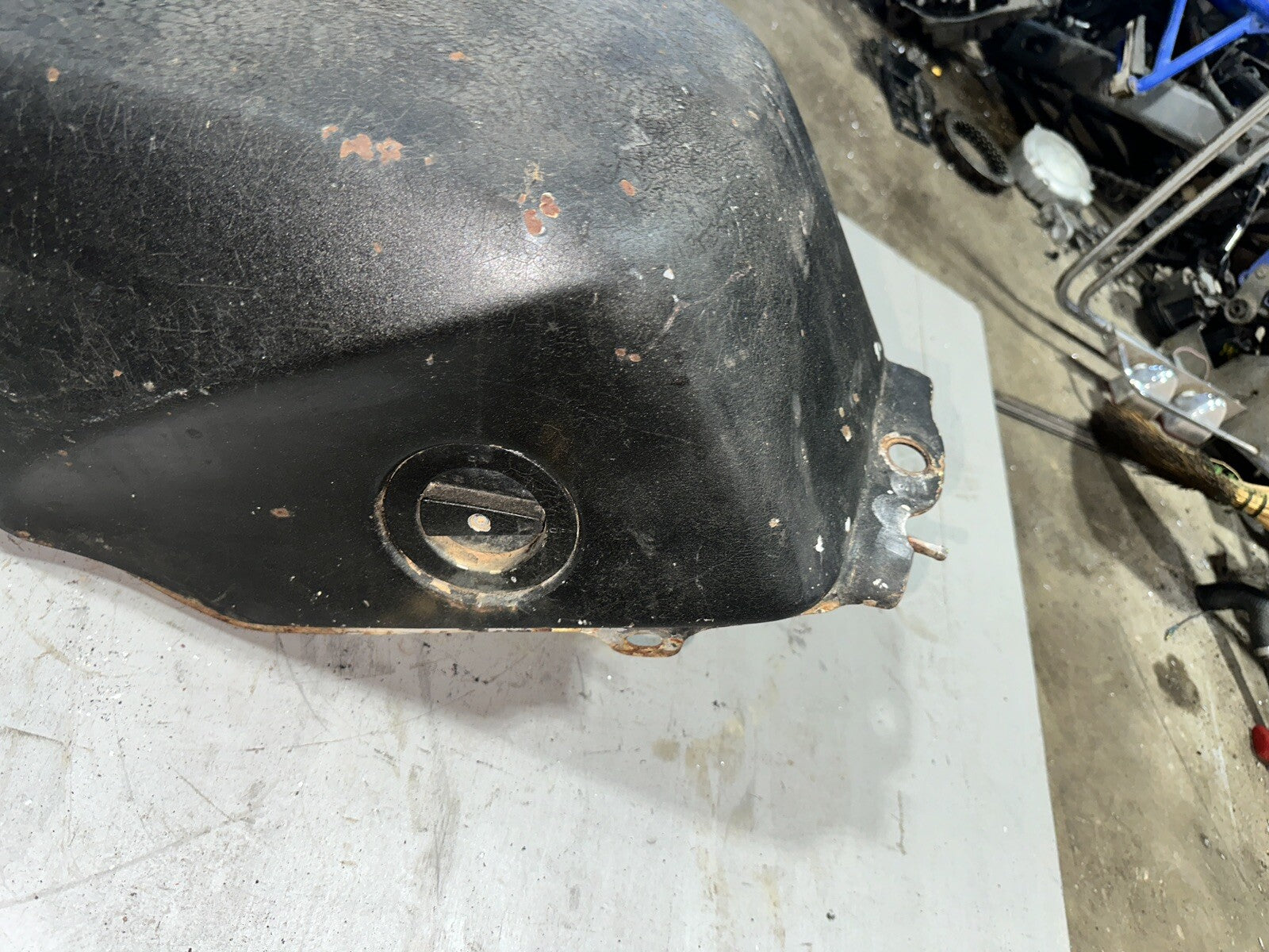 84 HONDA INTERCEPTOR 750 VF750F GAS TANK FUEL PETROL RESERVOIR