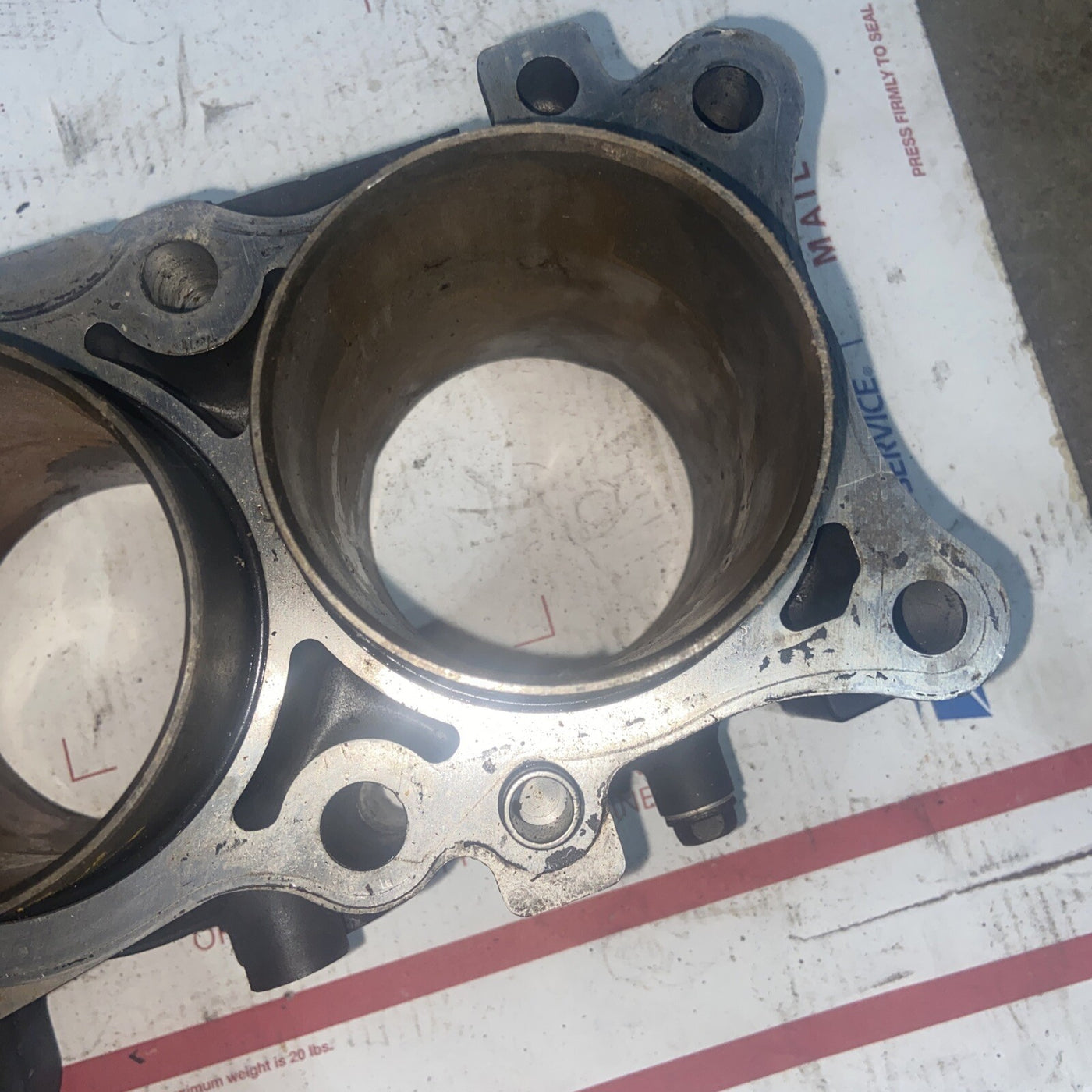 1993 GSXR750 ENGINE MOTOR PISTON CYLINDERS BLOCK JUG