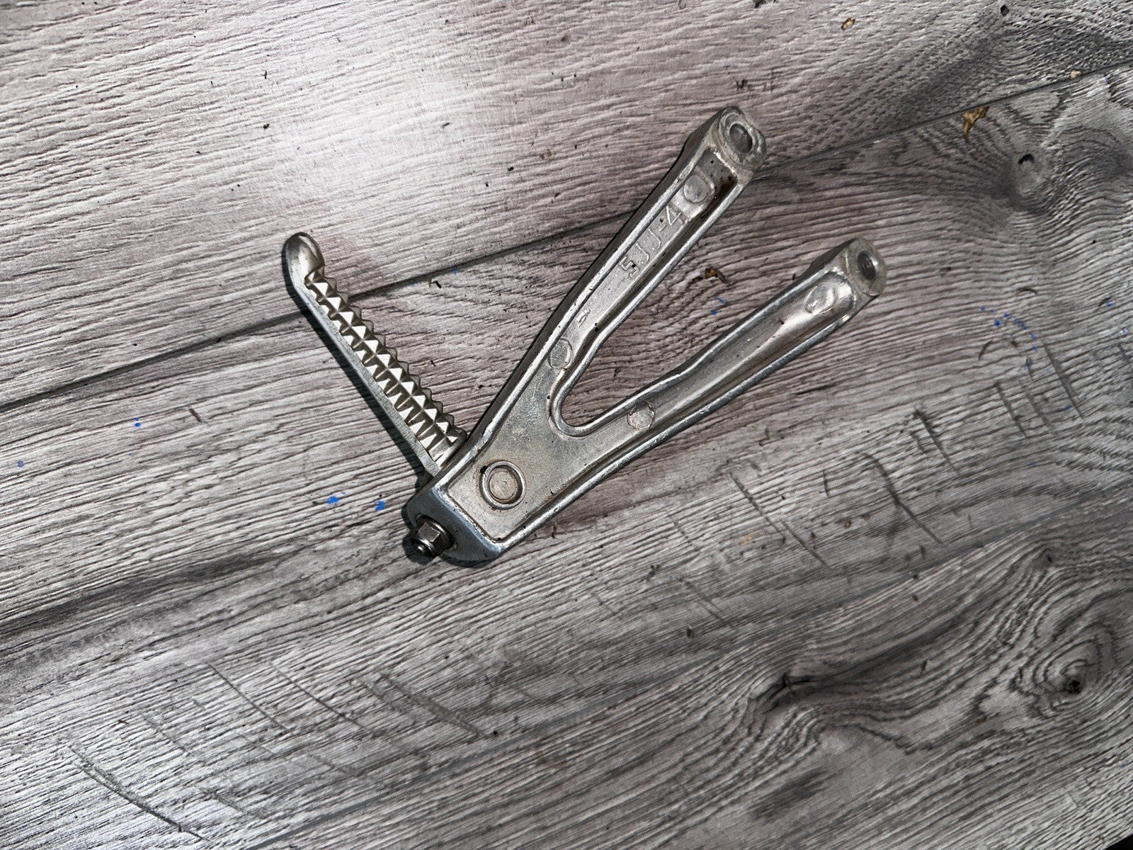 98-01 Yamaha YZF R1 YZFR1 Rear Left Passenger Peg Bracket