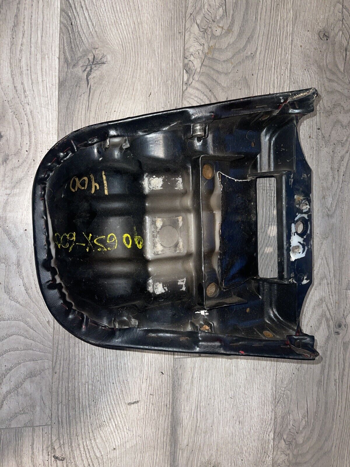 90 Suzuki GSX600F Katana Rear Passenger Seat Assembly OEM GSX 600 -91
