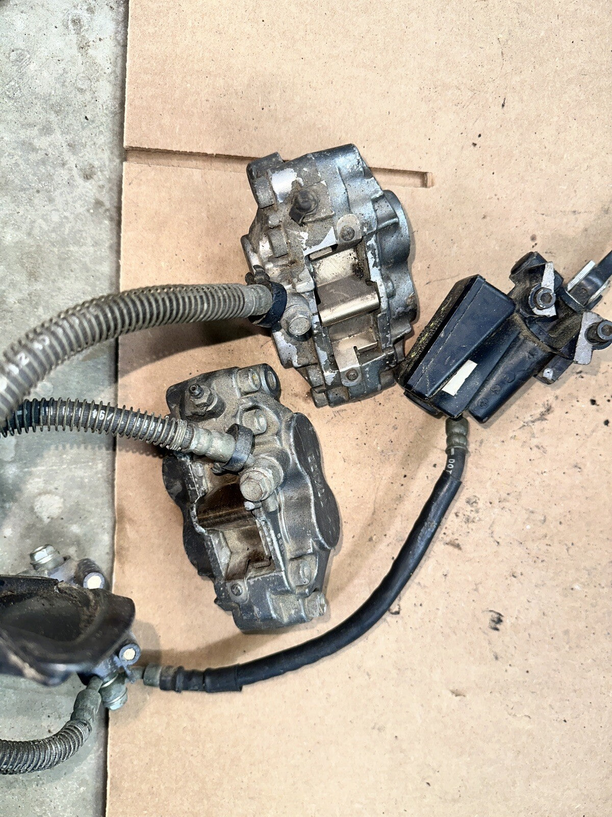 95-97 KAWASAKI NINJA ZX6R ZX600F RIGHT LEFT FRONT BRAKE CALIPER SET W MASTER 