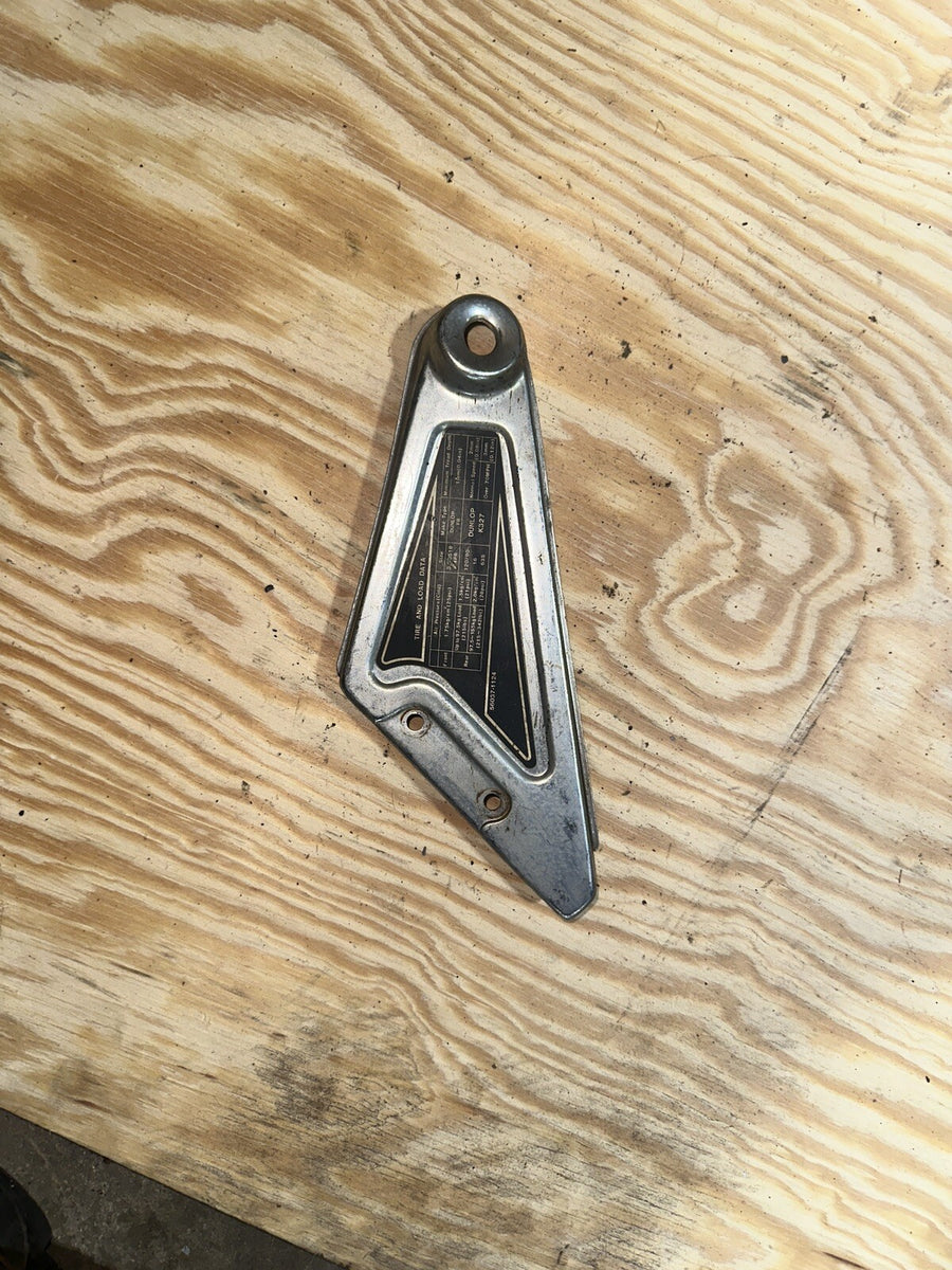 87 Kawasaki Kz 305 Metal Side Cover 