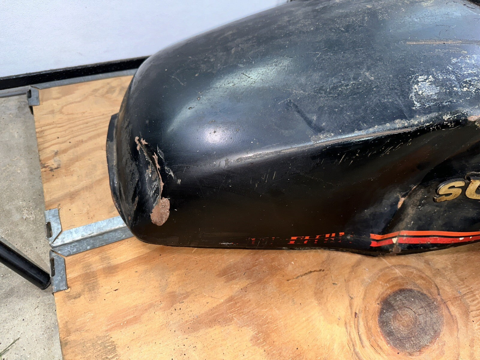 1982 Suzuki GS 750 E GAS Tank Fuel Tank