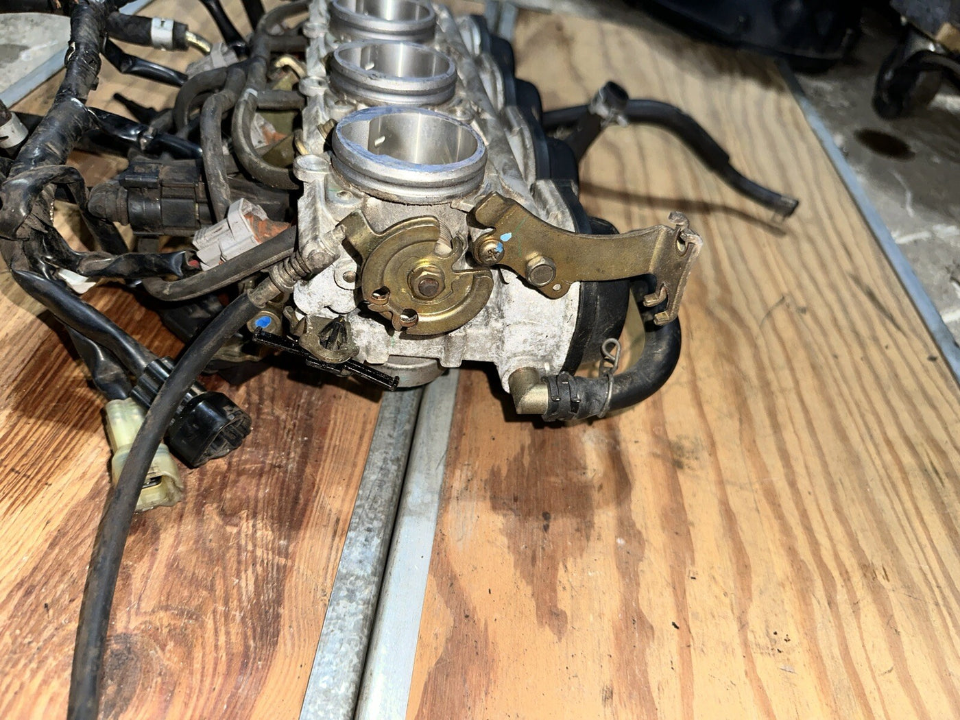 2003-2005 2009 YAMAHA YZF R6S THROTTLE BODIES