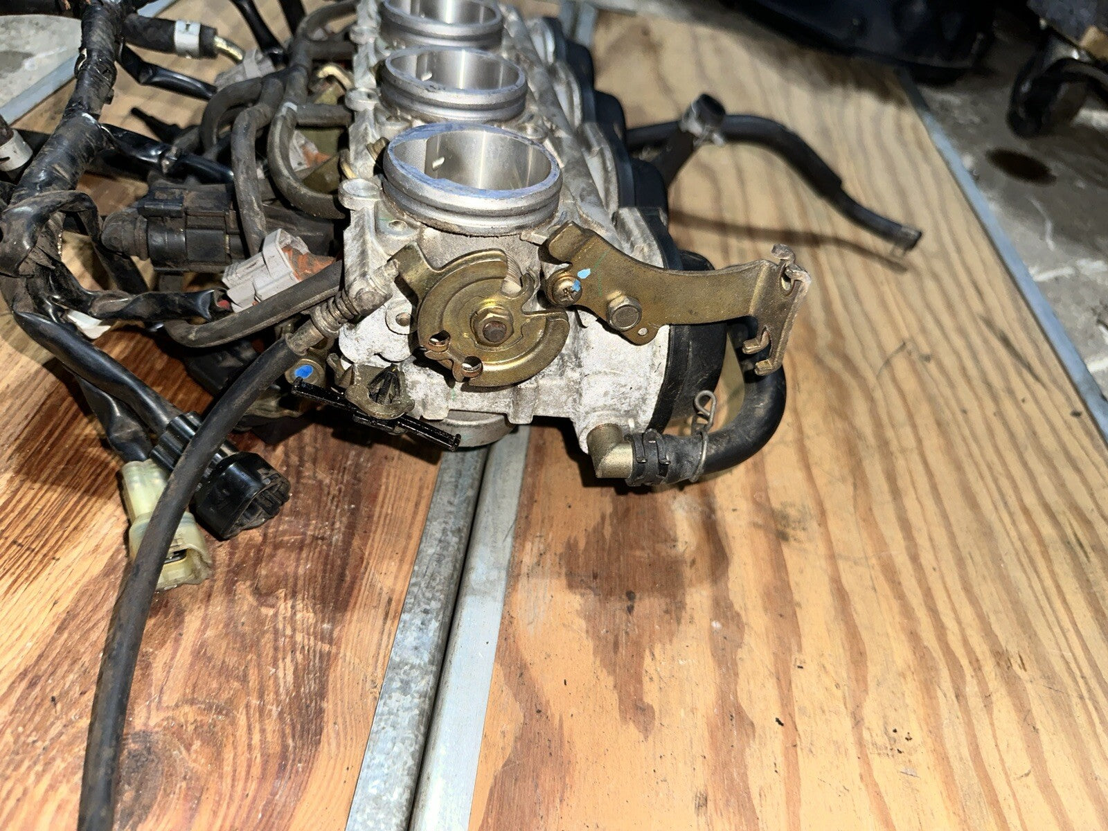 2003-2005 2009 YAMAHA YZF R6S THROTTLE BODIES