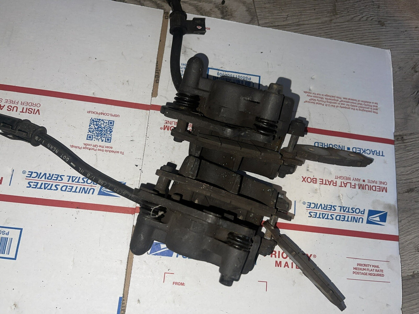 99-02 Suzuki SV650 Front Wheel Brake Calipers Set