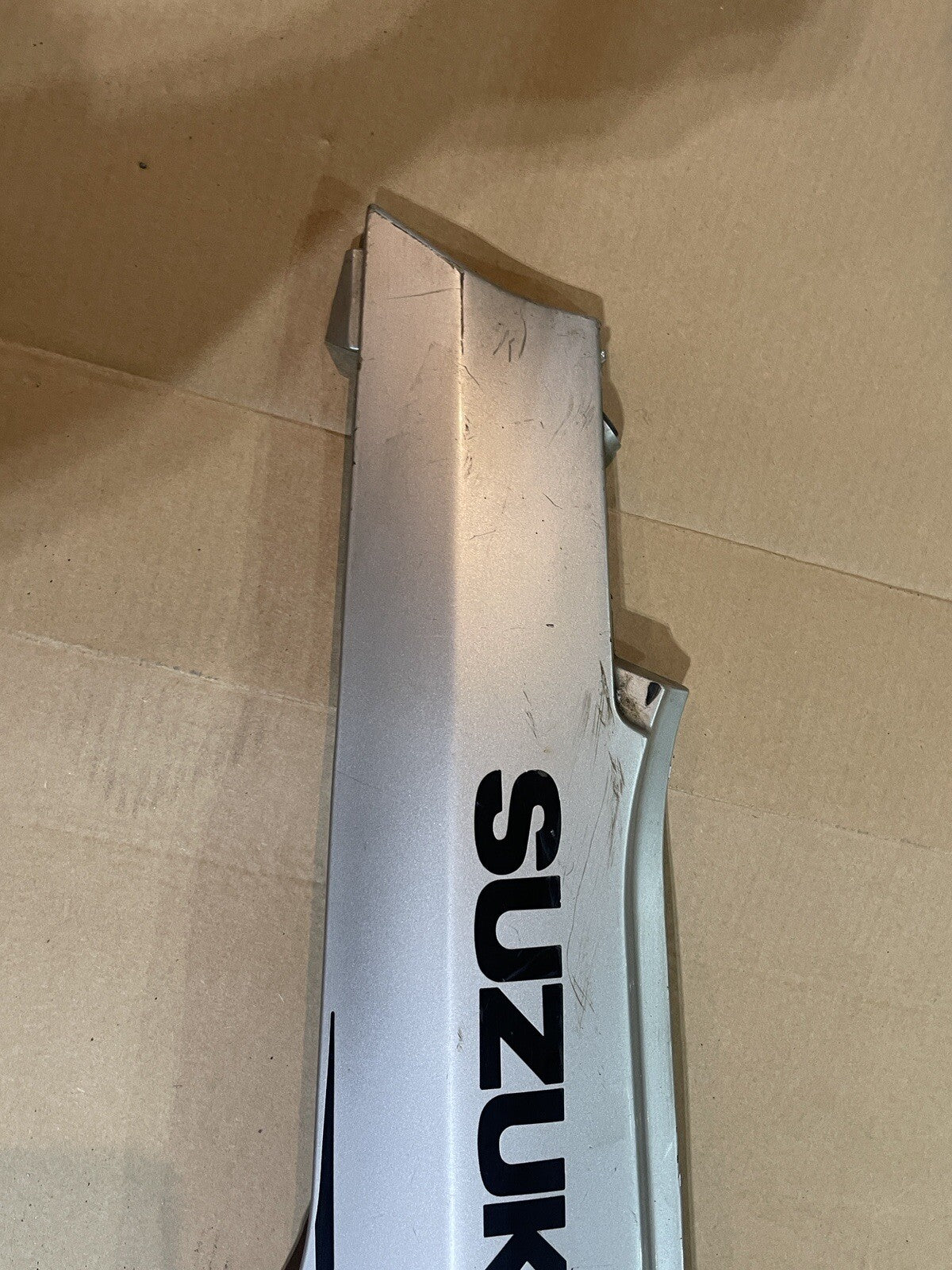 SUZUKI GSX 600 GSX600 KATANA SIDE FRAME COWL COVER FAIRING