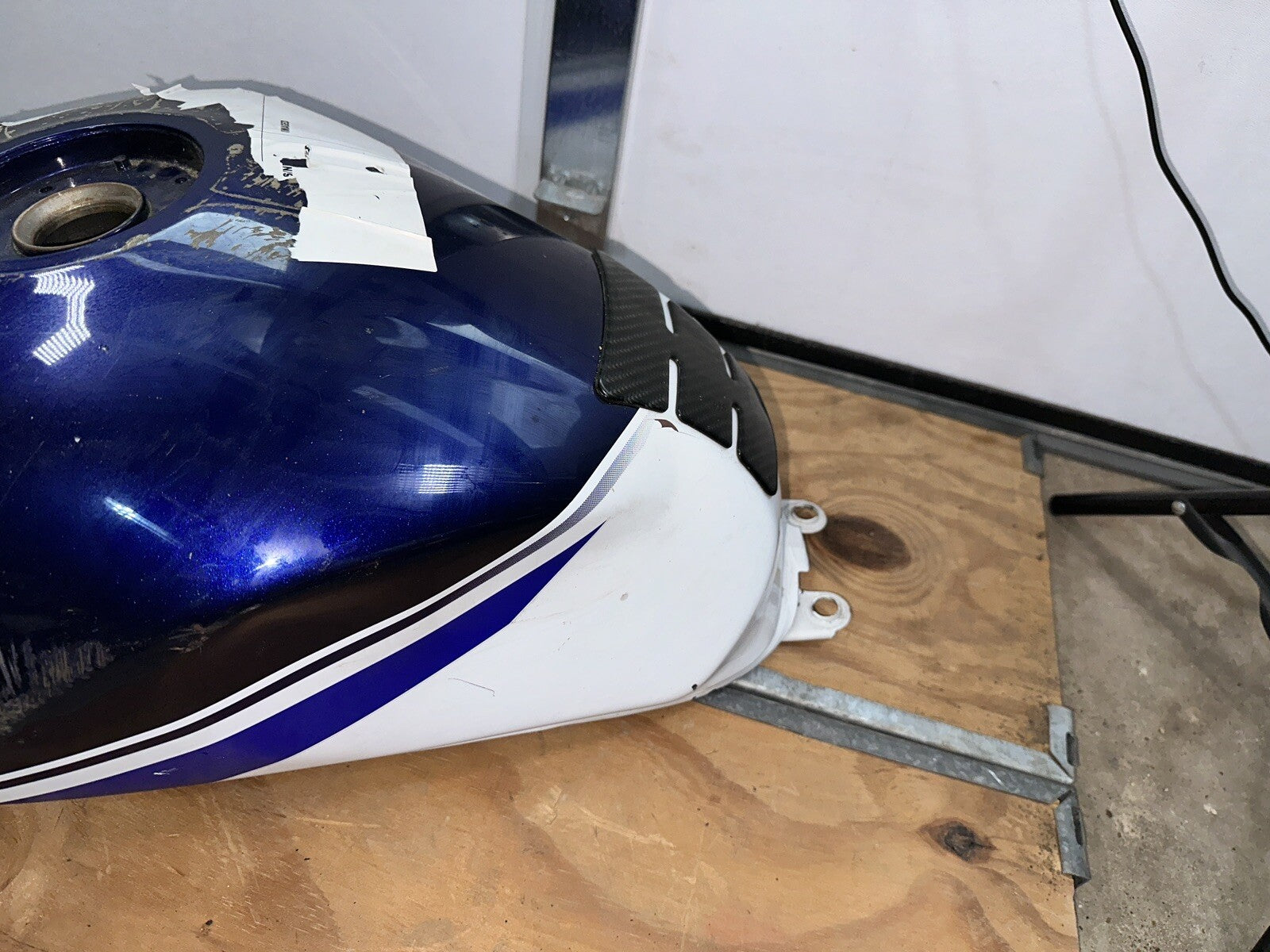 96-00 Bandit 1200S GAS TANK FUEL CELL PETROL RESERVOIR GREEN OEM