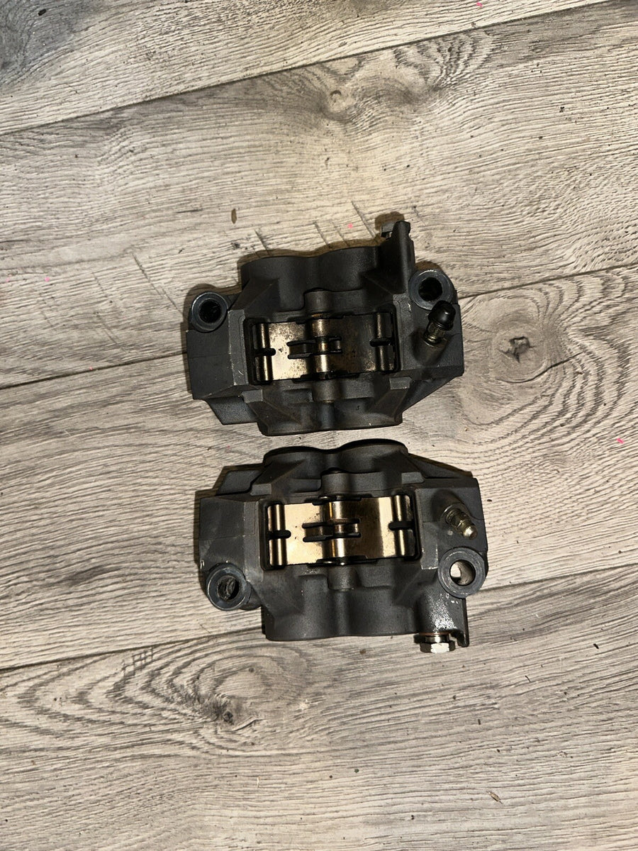 08-16 YAMAHA YZF R6 RIGHT LEFT FRONT BRAKE CALIPERS CALIPER SET PAIR