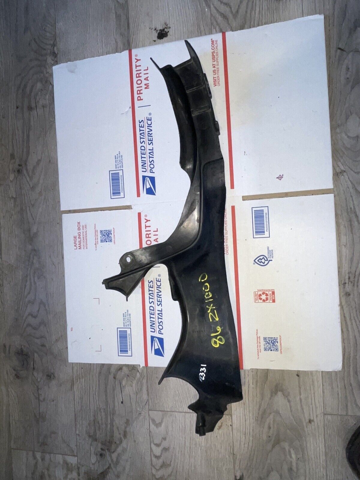 1986-87 Kawasaki ZX1000A ZX10 1000R Ninja/86 Left Inner Fairing Body Cover