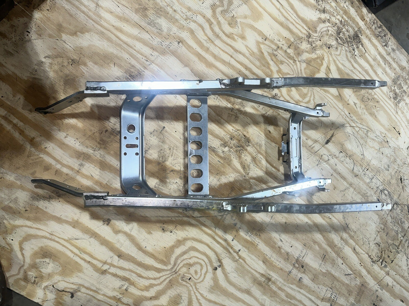99-00 Yamaha Yzf R6 Rear Subframe  Sub Frame Straight