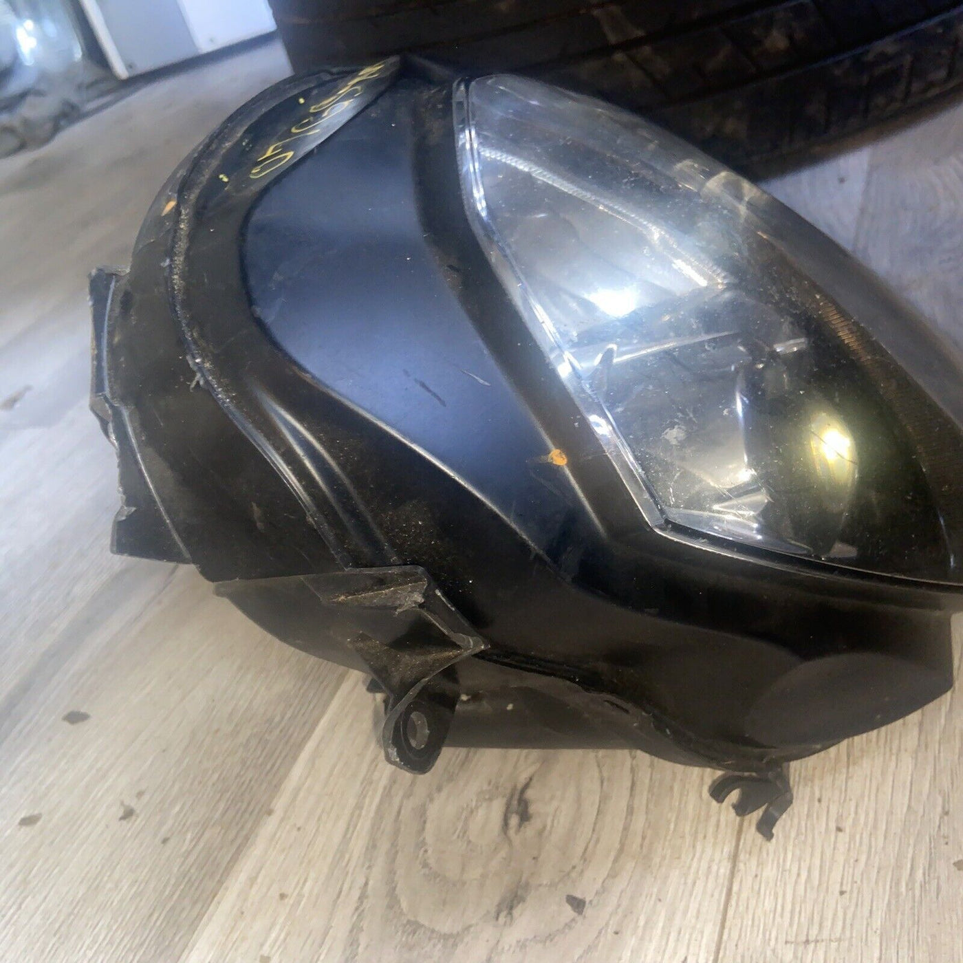 06-07 Suzuki GSXR750 Headlight Lamp Assembly