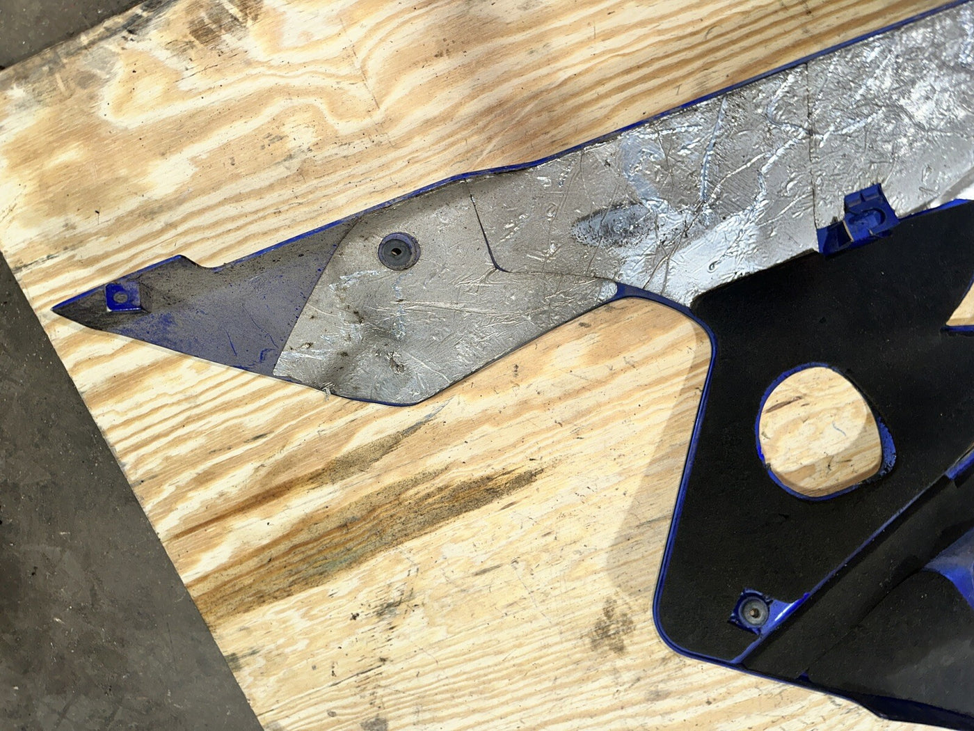 97-07 YAMAHA YZF600R RIGHT LOWER MID UPPER SIDE FAIRING COWL