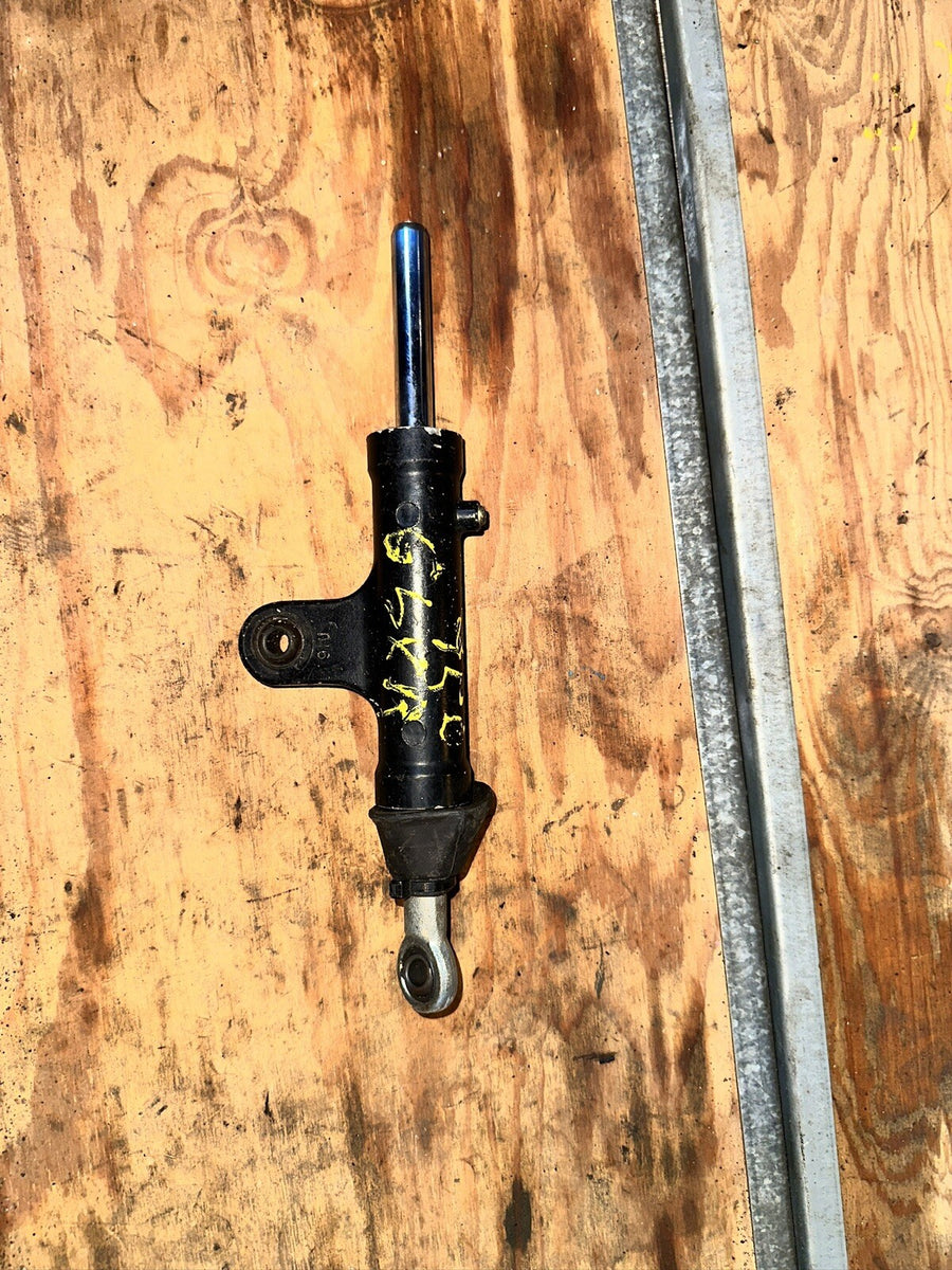 1994-1995 Suzuki GSXR750, steering stabilizer, steering damper OEM
