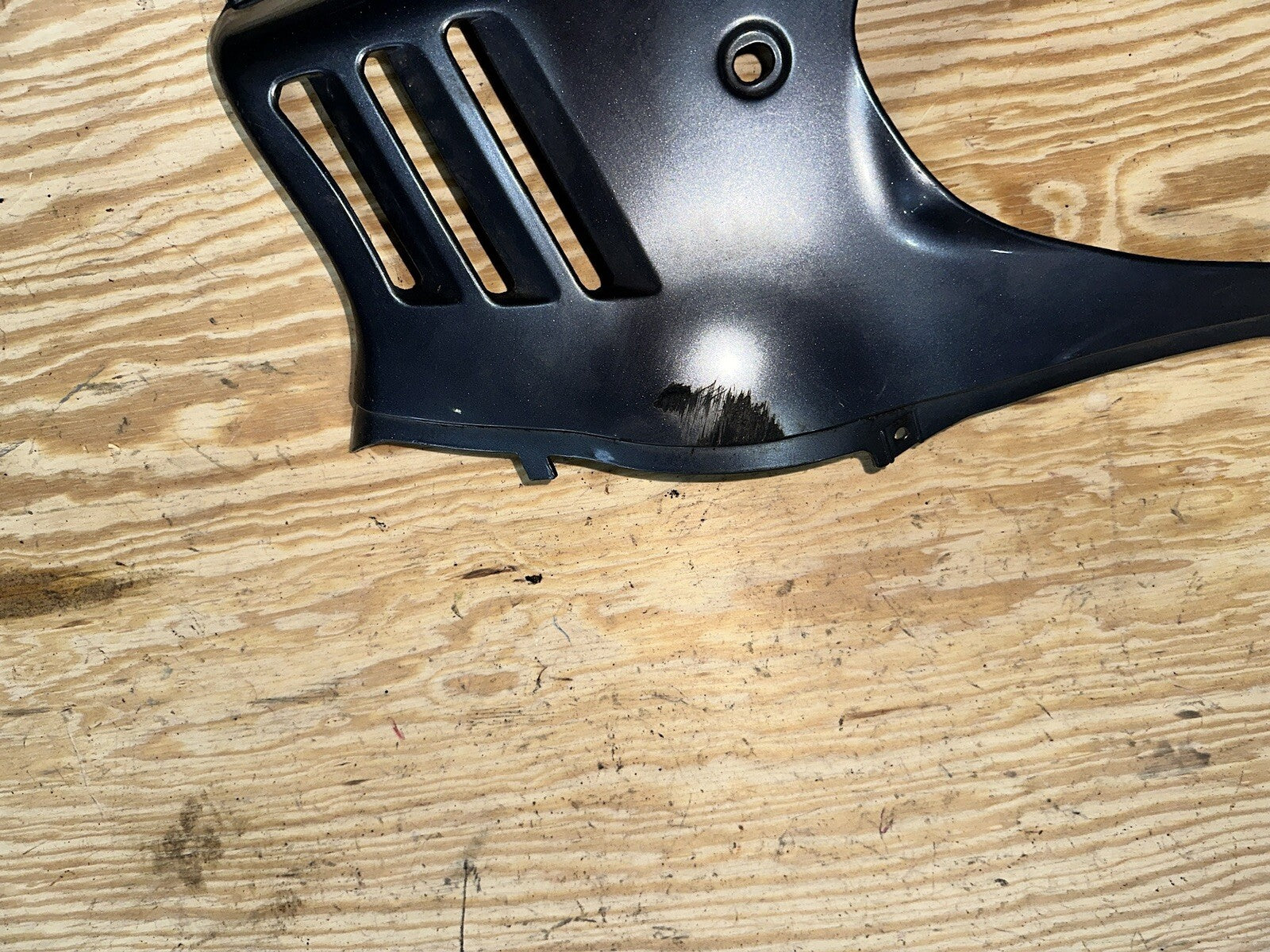 88-97 SUZUKI KATANA 600 GSX600F RIGHT LOWER BOTTOM BELLY SIDE FAIRING COWL 