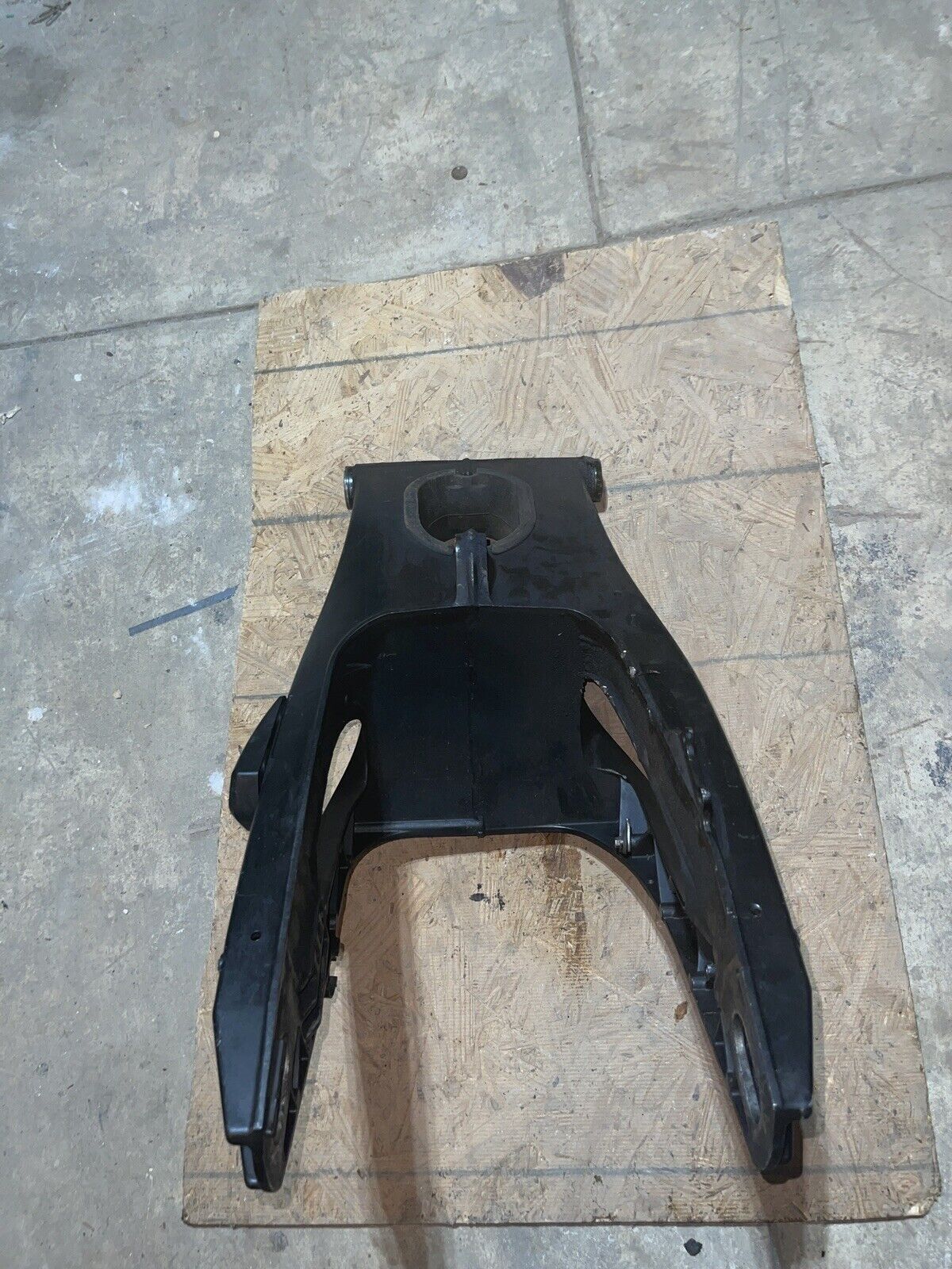 03 04 05 2003 2004 2005 YAMAHA YZF R6 REAR SWINGARM SWING ARM