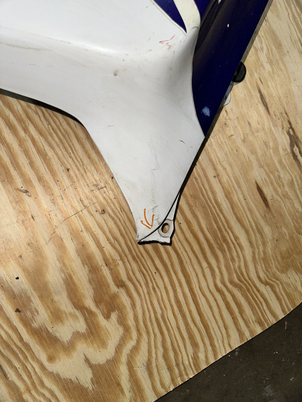 95-98 HONDA CBR600F3 LEFT MID UPPER SIDE FAIRING COWL PLASTIC