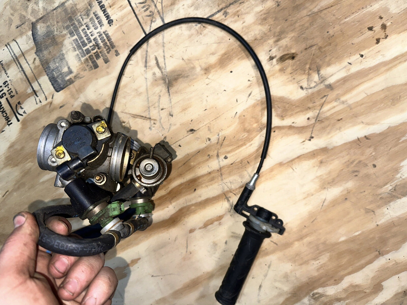 1999 99-01 Ducati 750SS OEM Throttle Bodies Intake Fuel Injectors Hoses