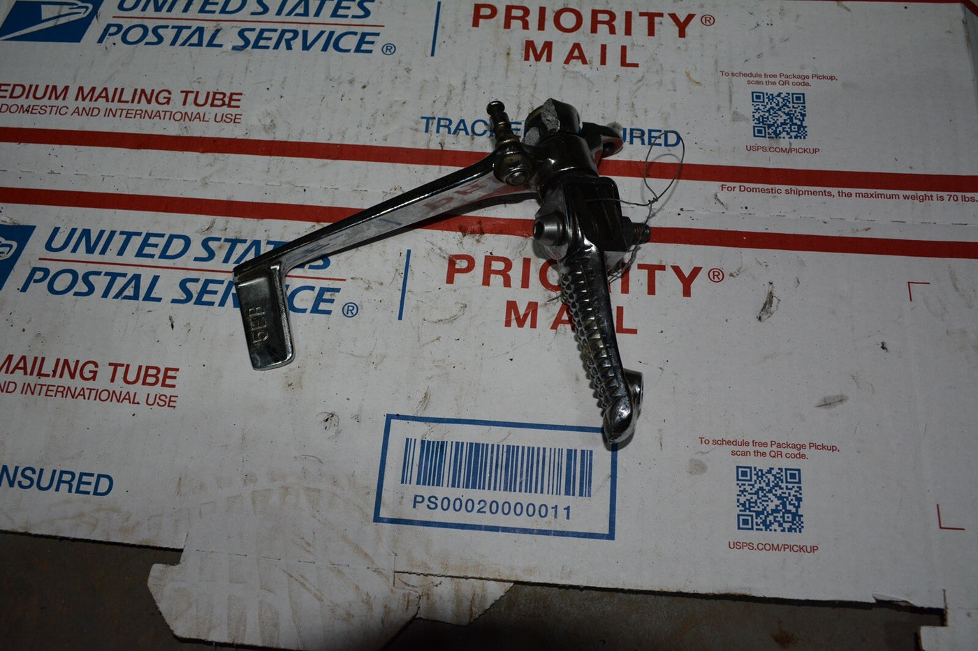 2001 YAMAHA YZF R6 RIGHT BACK BRAKE FOOT PEDAL 5EB-27211-01-00