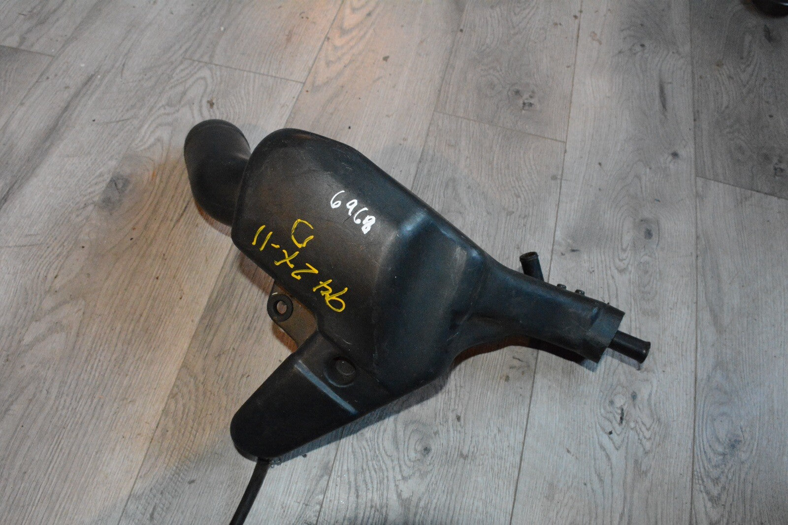 94 kawasaki zx 11 air duct