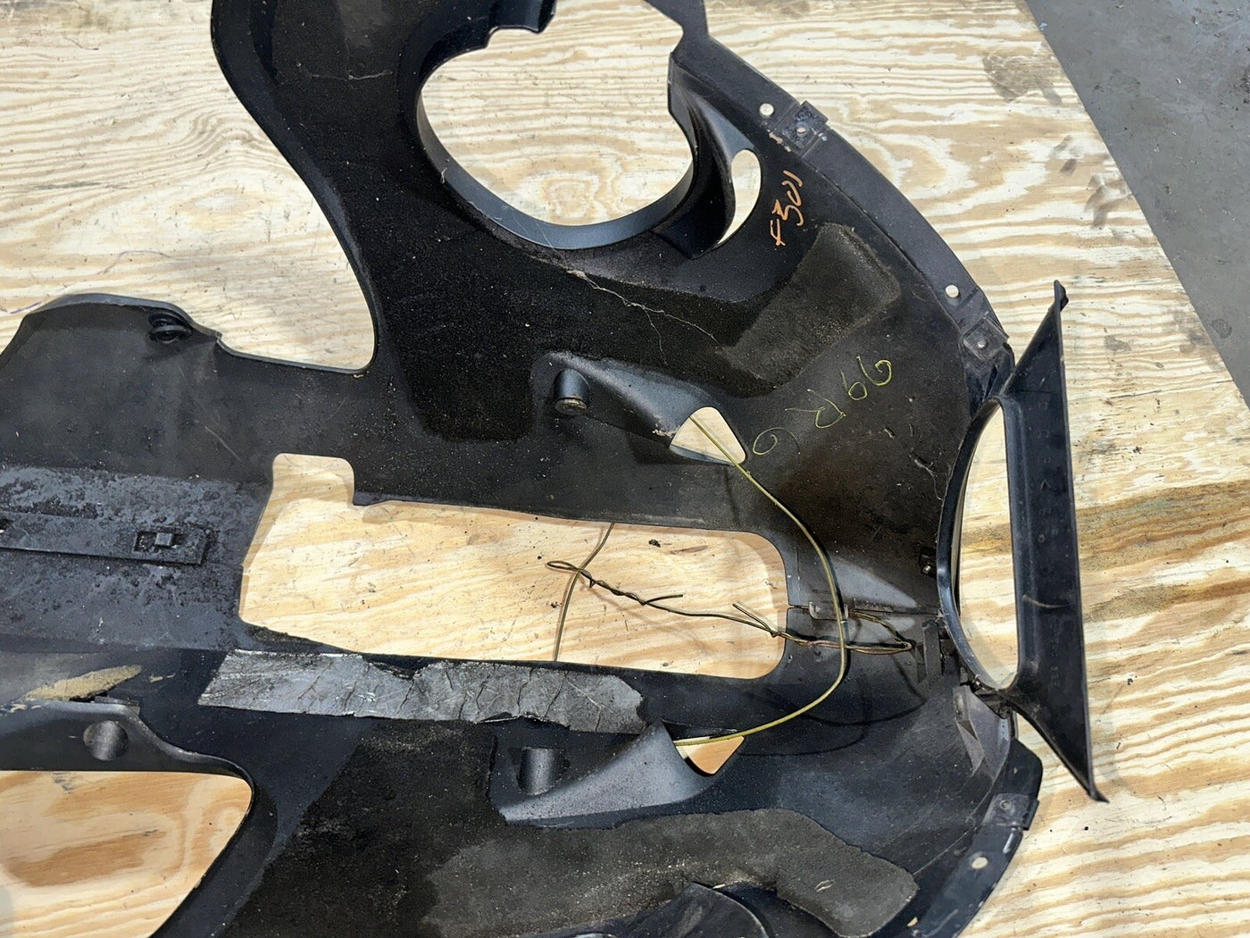 99-02 YAMAHA YZF R6 RIGHT LEFT LOWER BOTTOM BELLY SIDE FAIRING COWL