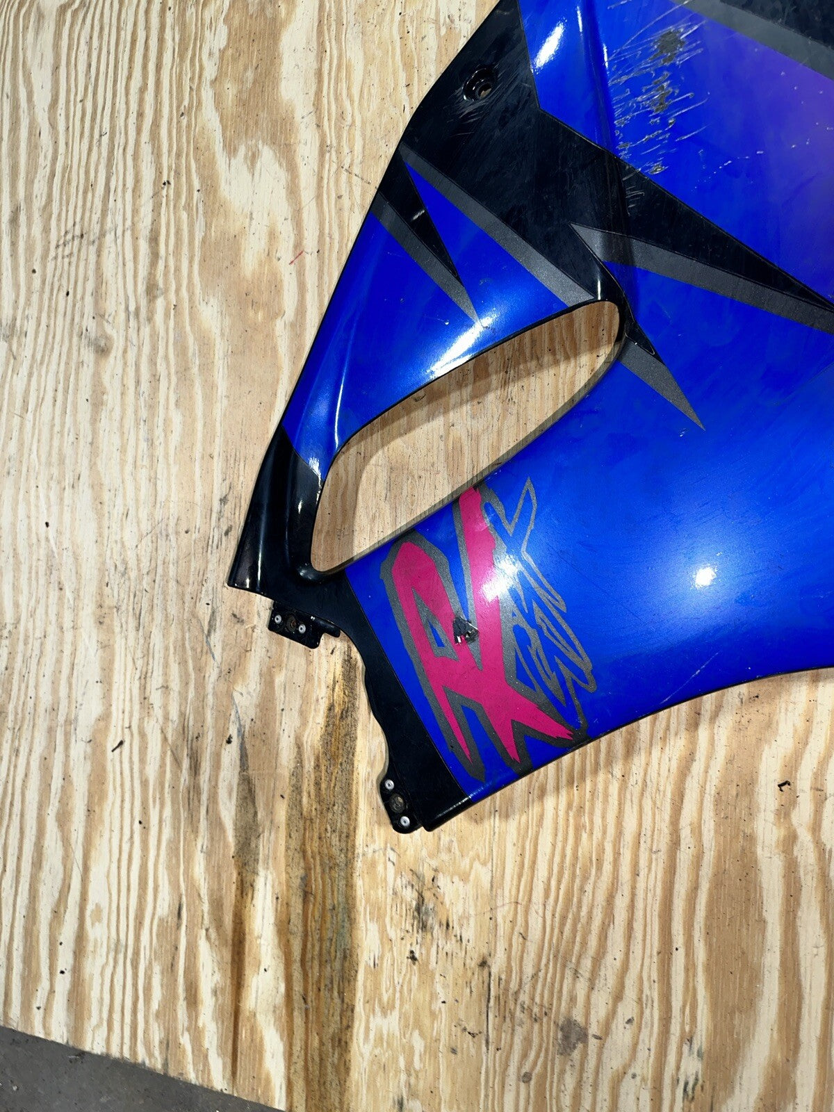 92 93 SUZUKI GSXR 600 750 LEFT SIDE LOWER FAIRING COWL OEM 94481-17E0