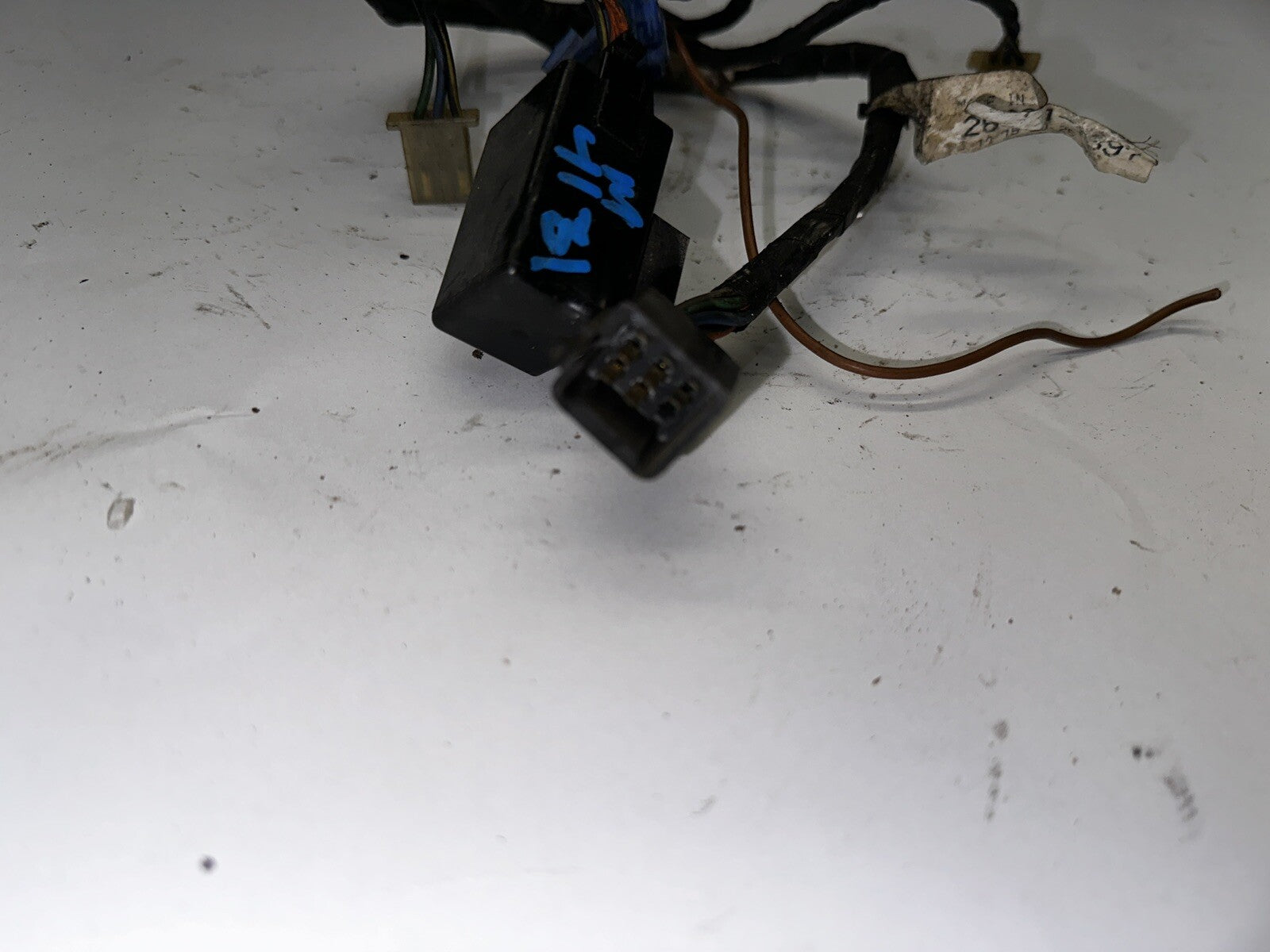 1989 Kawasaki Ninja ZX-10 ZX1000 B2 Front Wiring Harness OEM 26001-1897