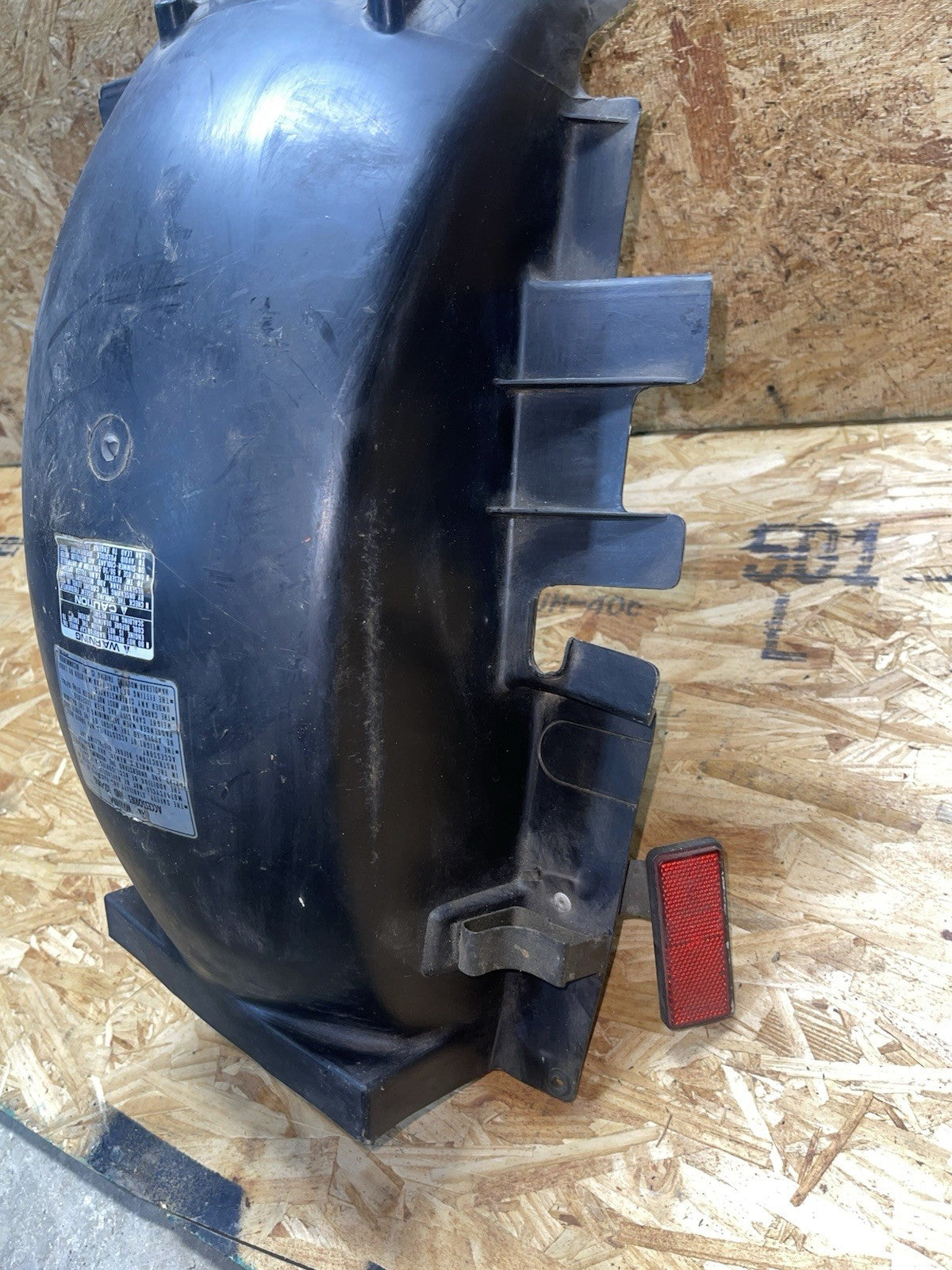 90 91 Honda CBR1000F Hurricane Rear Wheel Fender Hugger