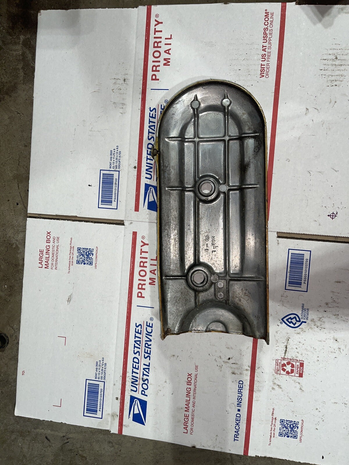 87 HONDA GOLDWING GL1200 85 GL1200I LEFT FRONT ENGINE MOTOR COVER