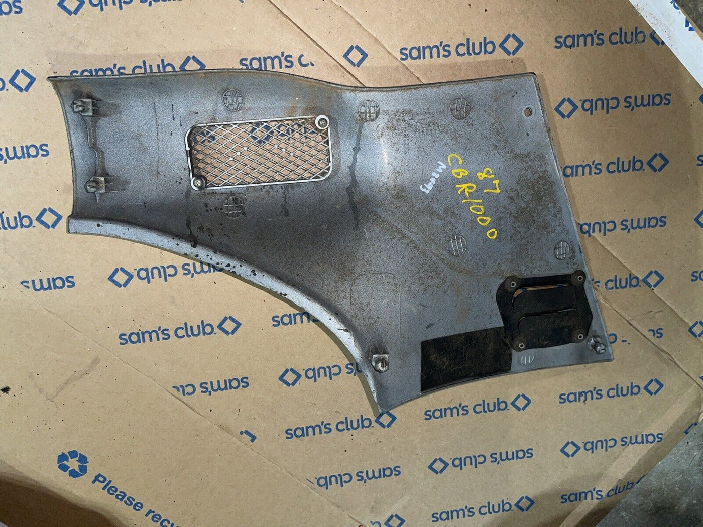 87-96 HONDA CBR1000F RIGHT FRONT SIDE SEAT SADDLE PANEL TRIM COWL FAIRING