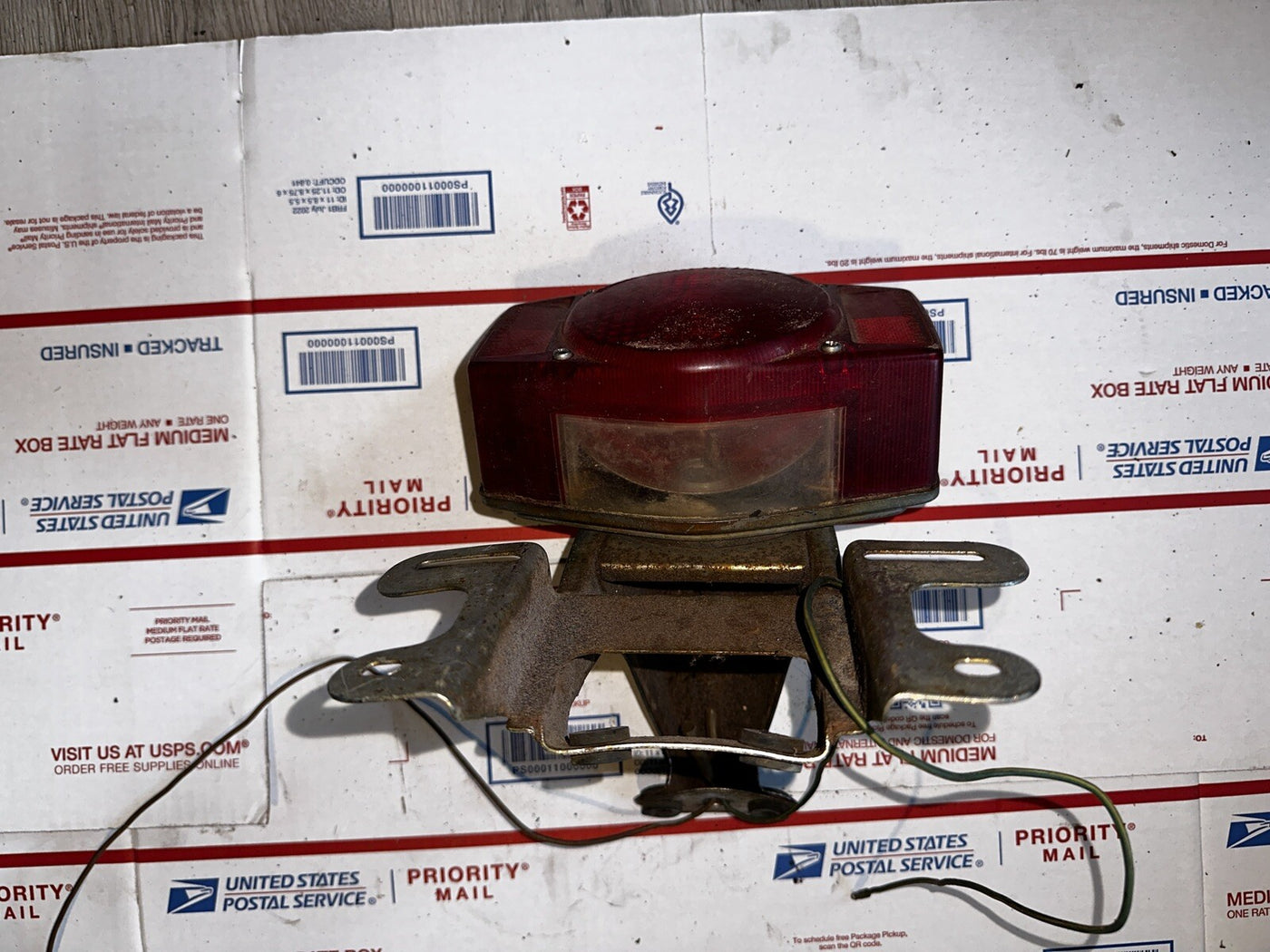 Tail Lamp Stop Brake Light - Honda CB350 CB450 CB400F CB550 CB750