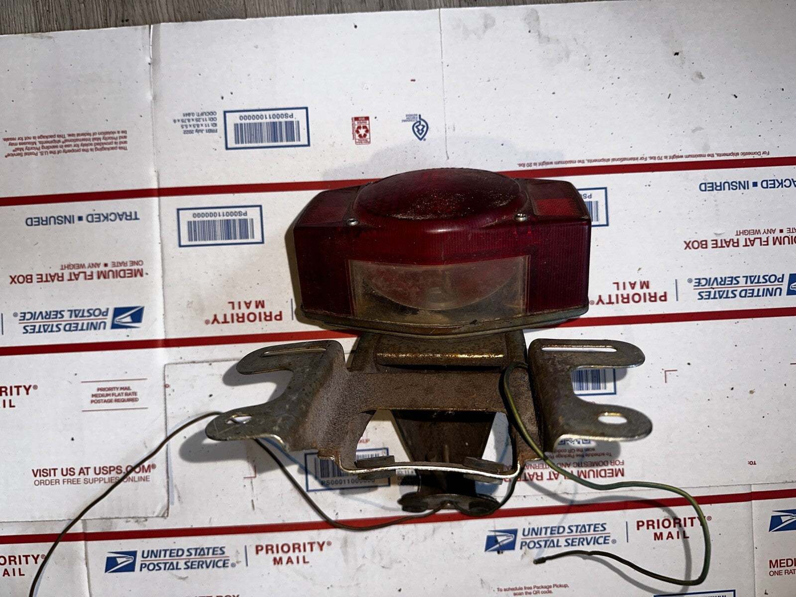 Tail Lamp Stop Brake Light - Honda CB350 CB450 CB400F CB550 CB750