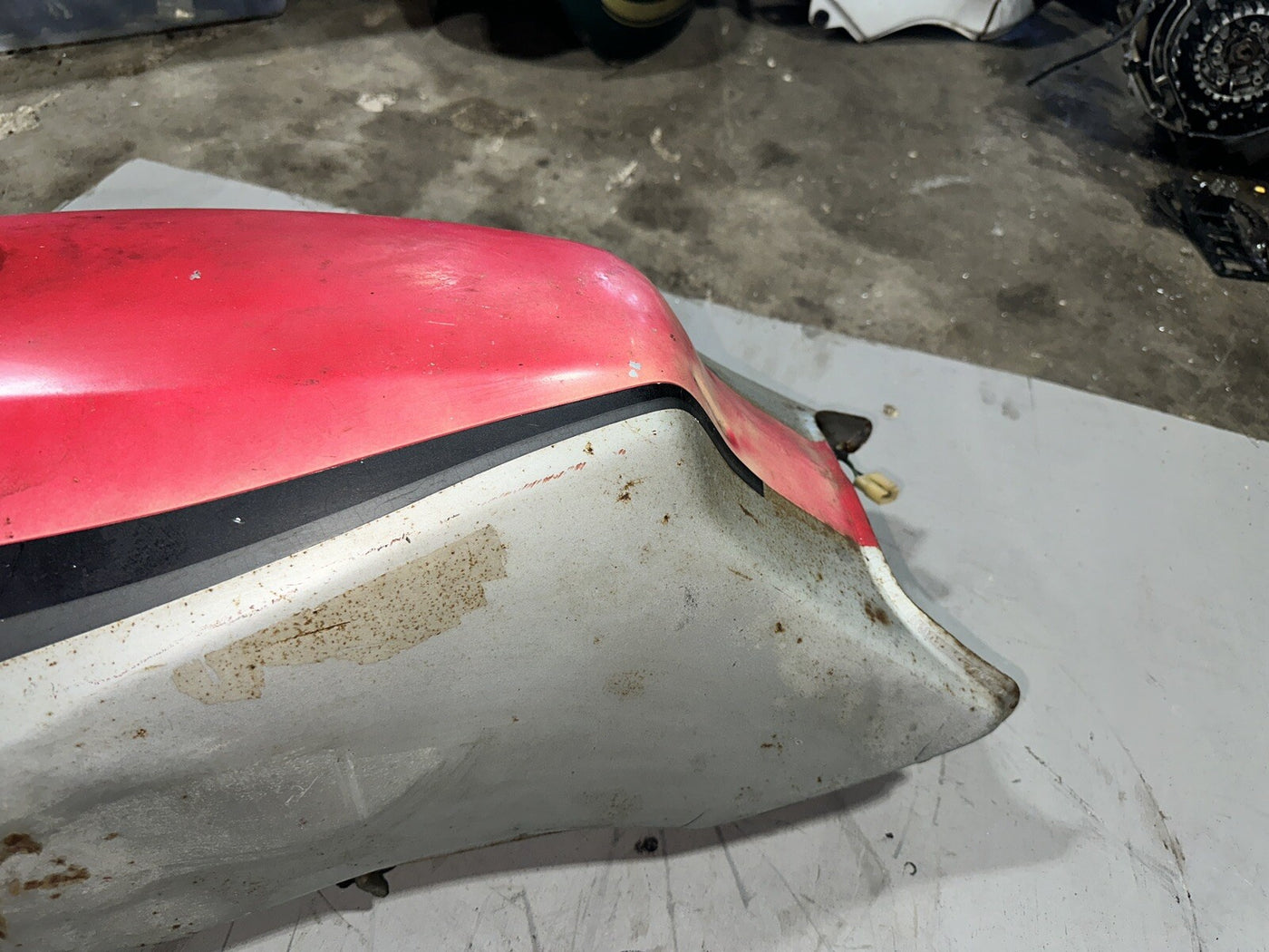 1984 1985 Yamaha FJ600 FJ 600 OEM Gas Fuel Tank 33M-24110-00-09