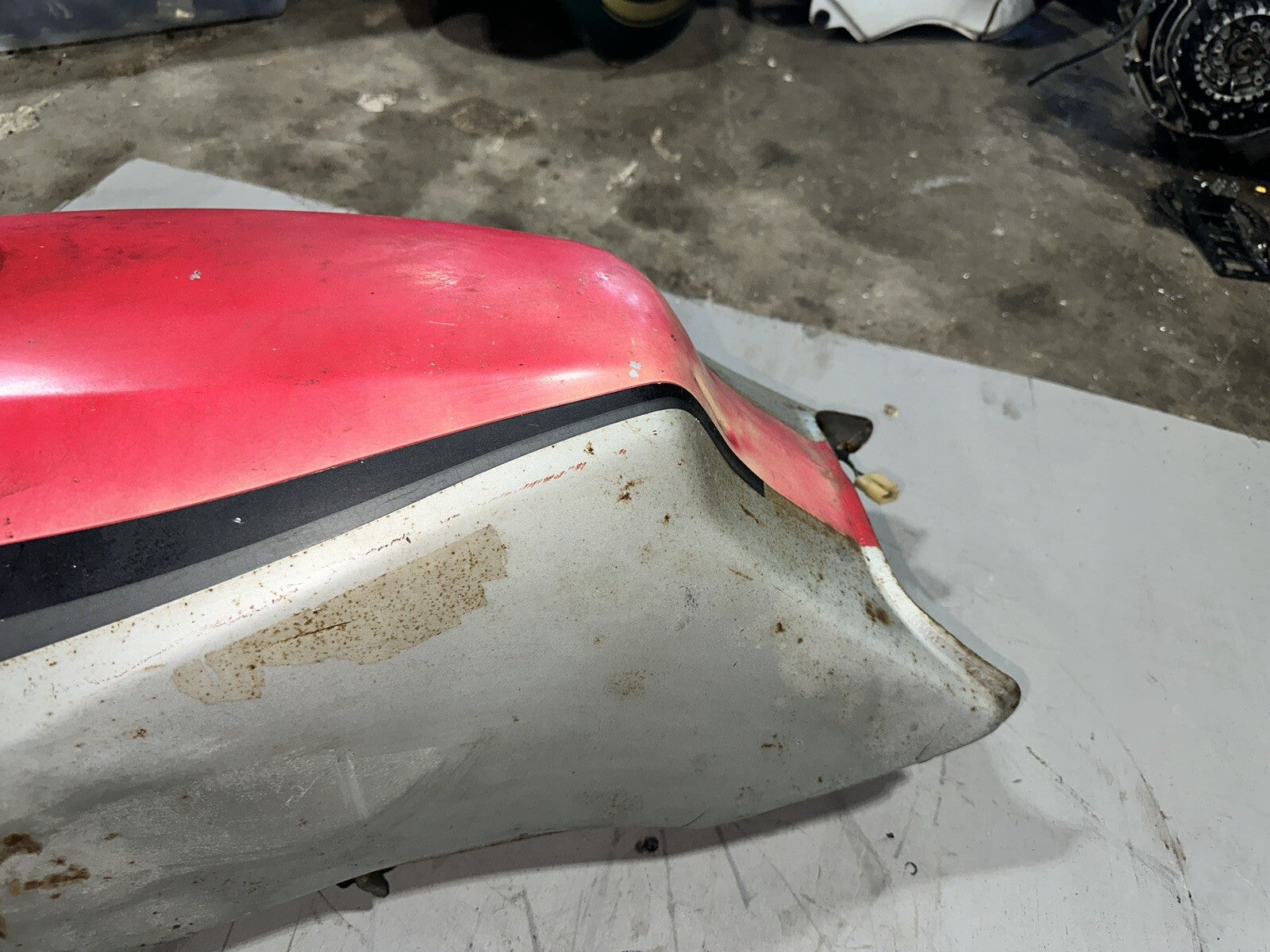 1984 1985 Yamaha FJ600 FJ 600 OEM Gas Fuel Tank 33M-24110-00-09